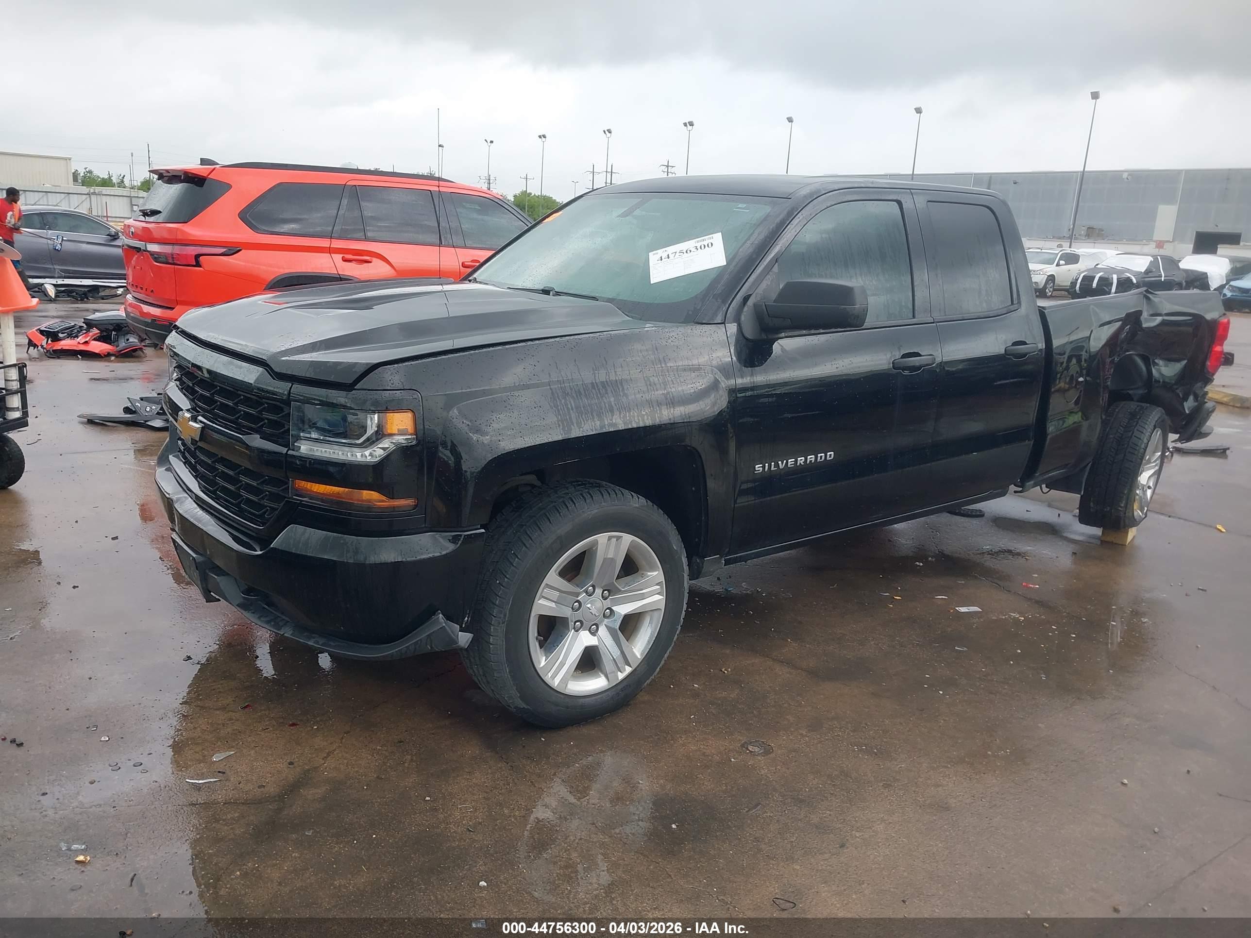 CHEVROLET SILVERADO image 2