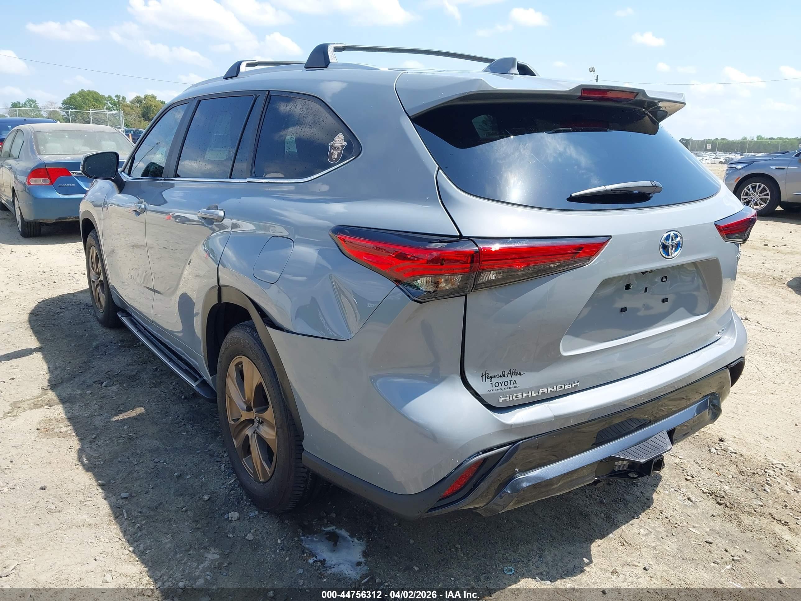 TOYOTA HIGHLANDER image 6