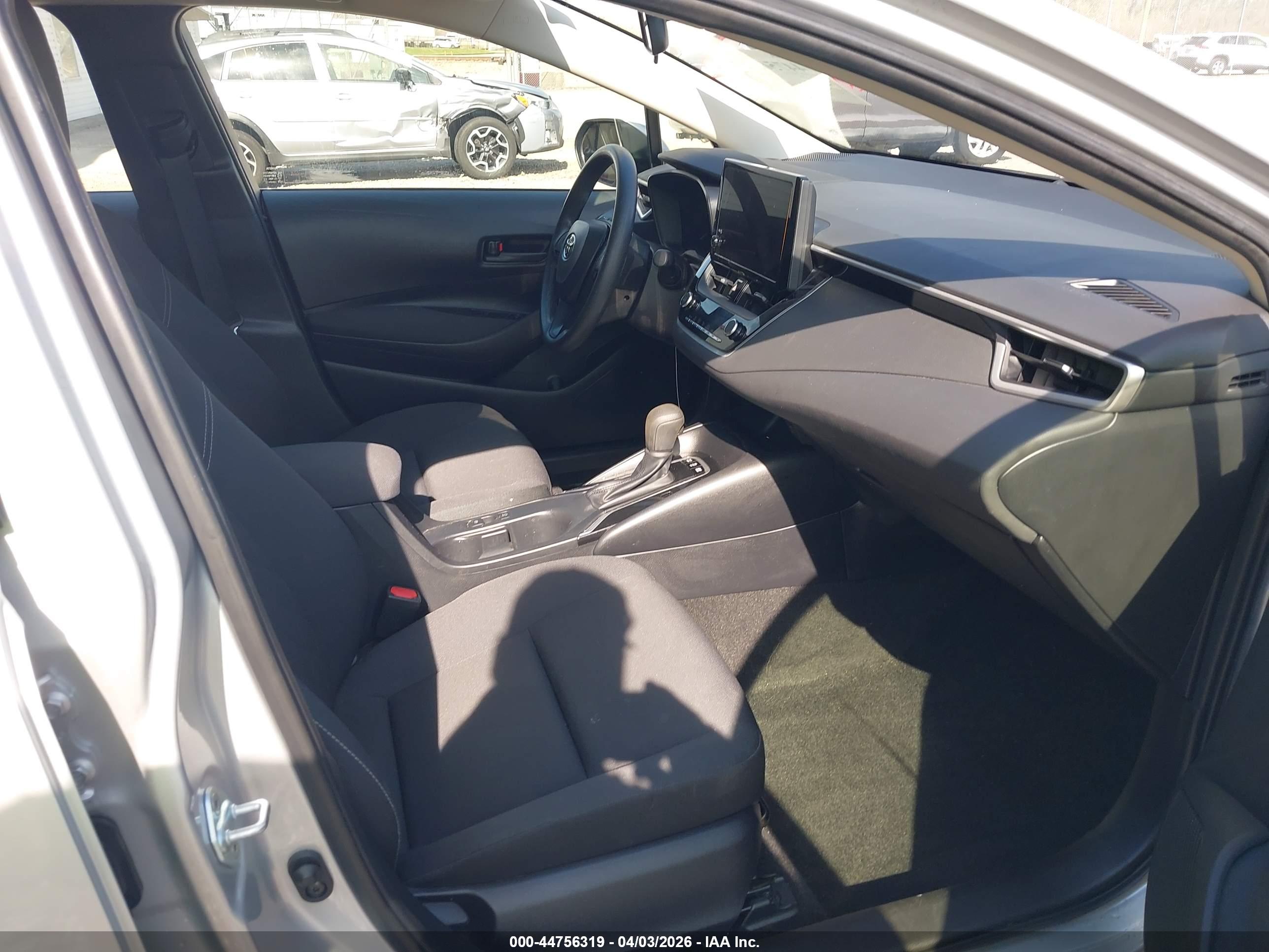 TOYOTA COROLLA image 5