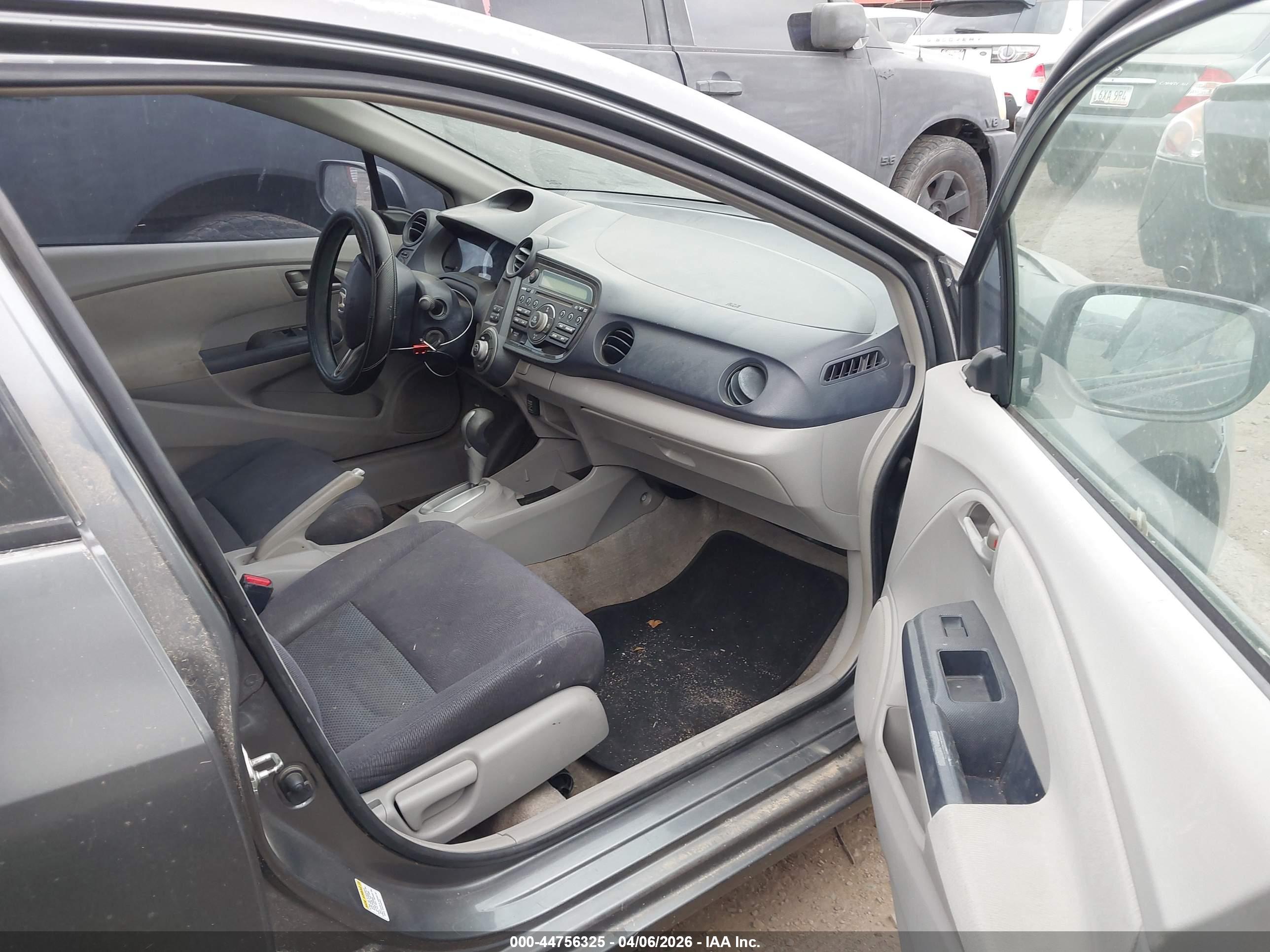 HONDA INSIGHT image 5