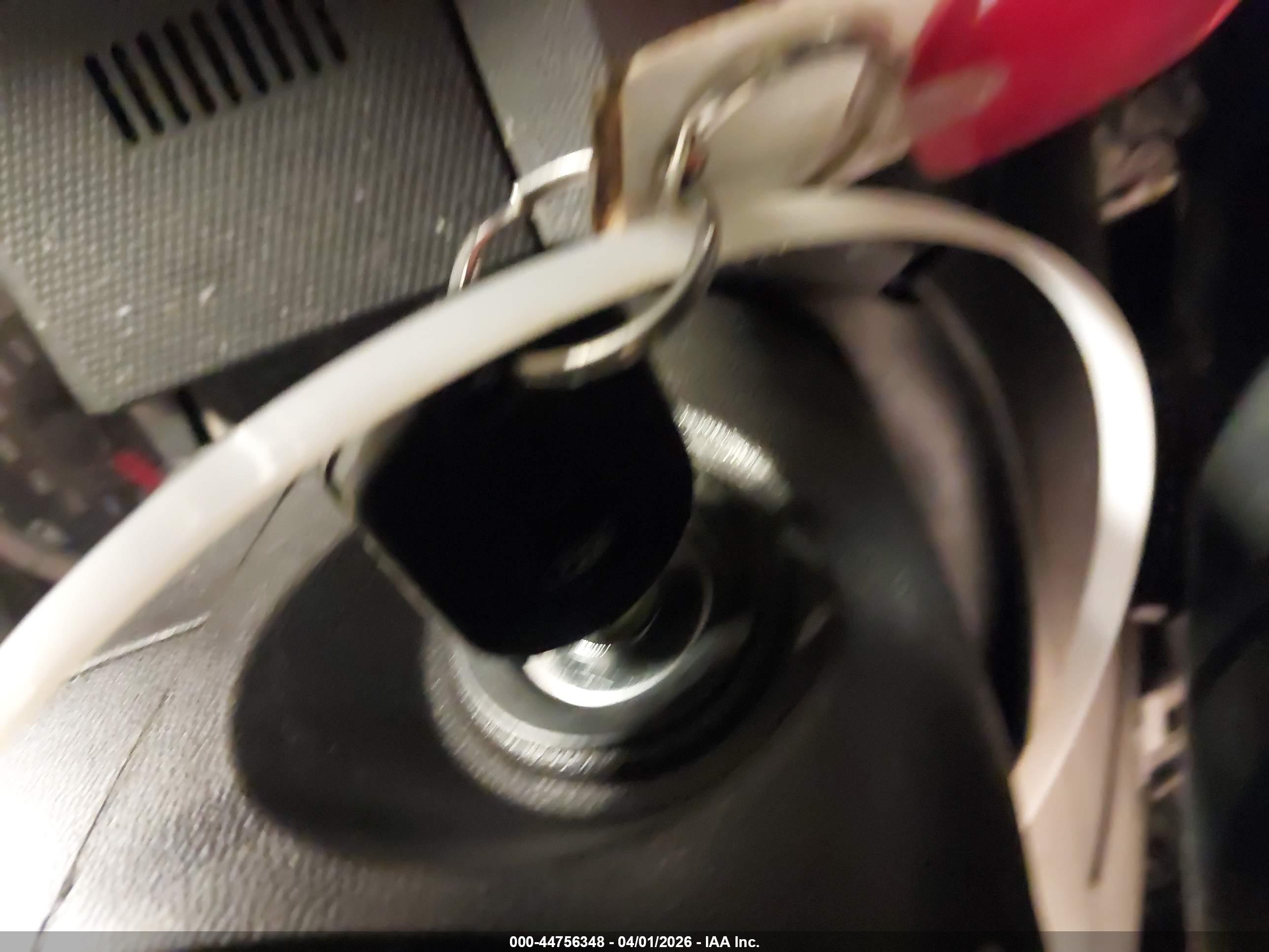 FORD ESCAPE image 11