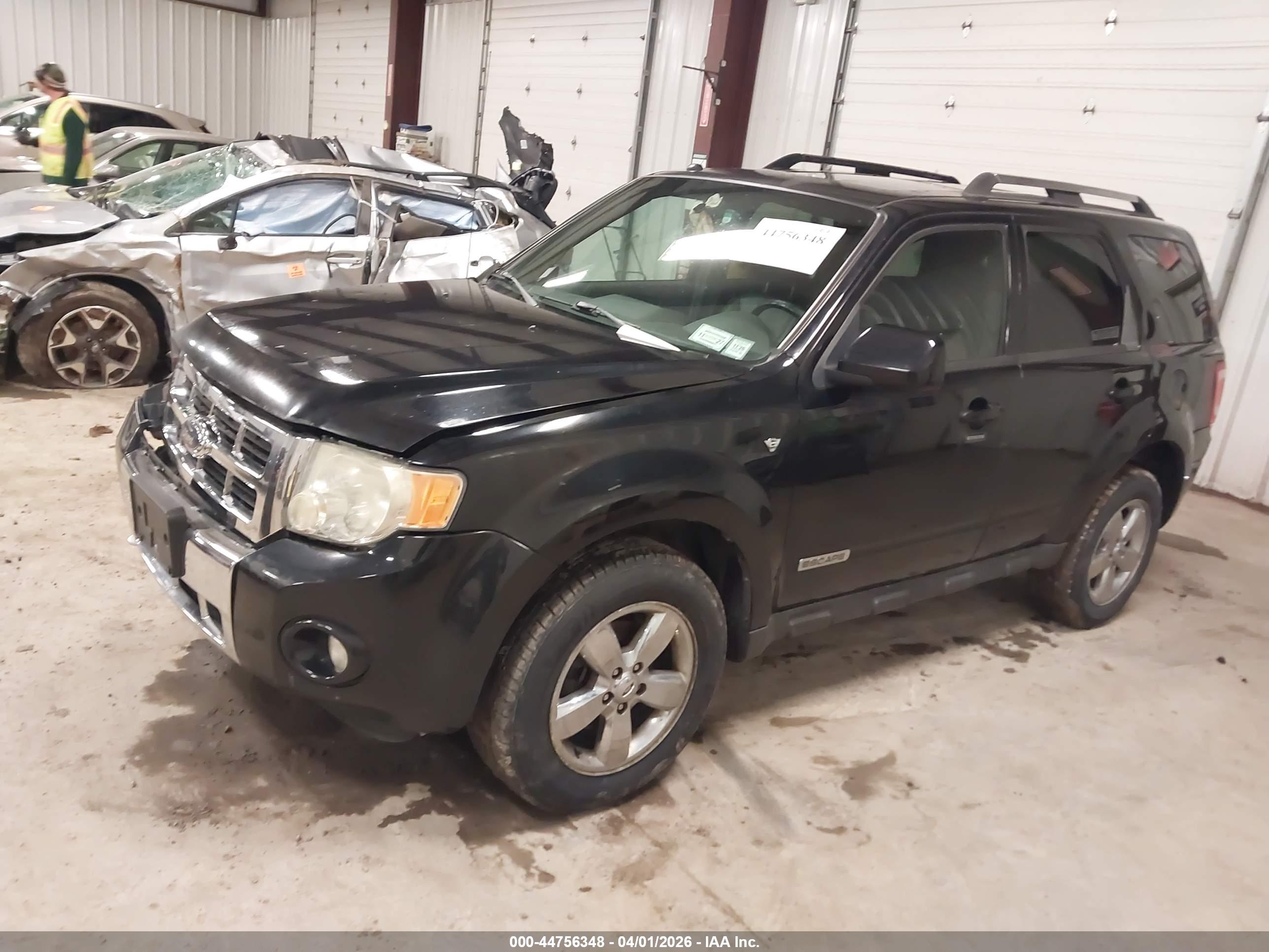 FORD ESCAPE image 2