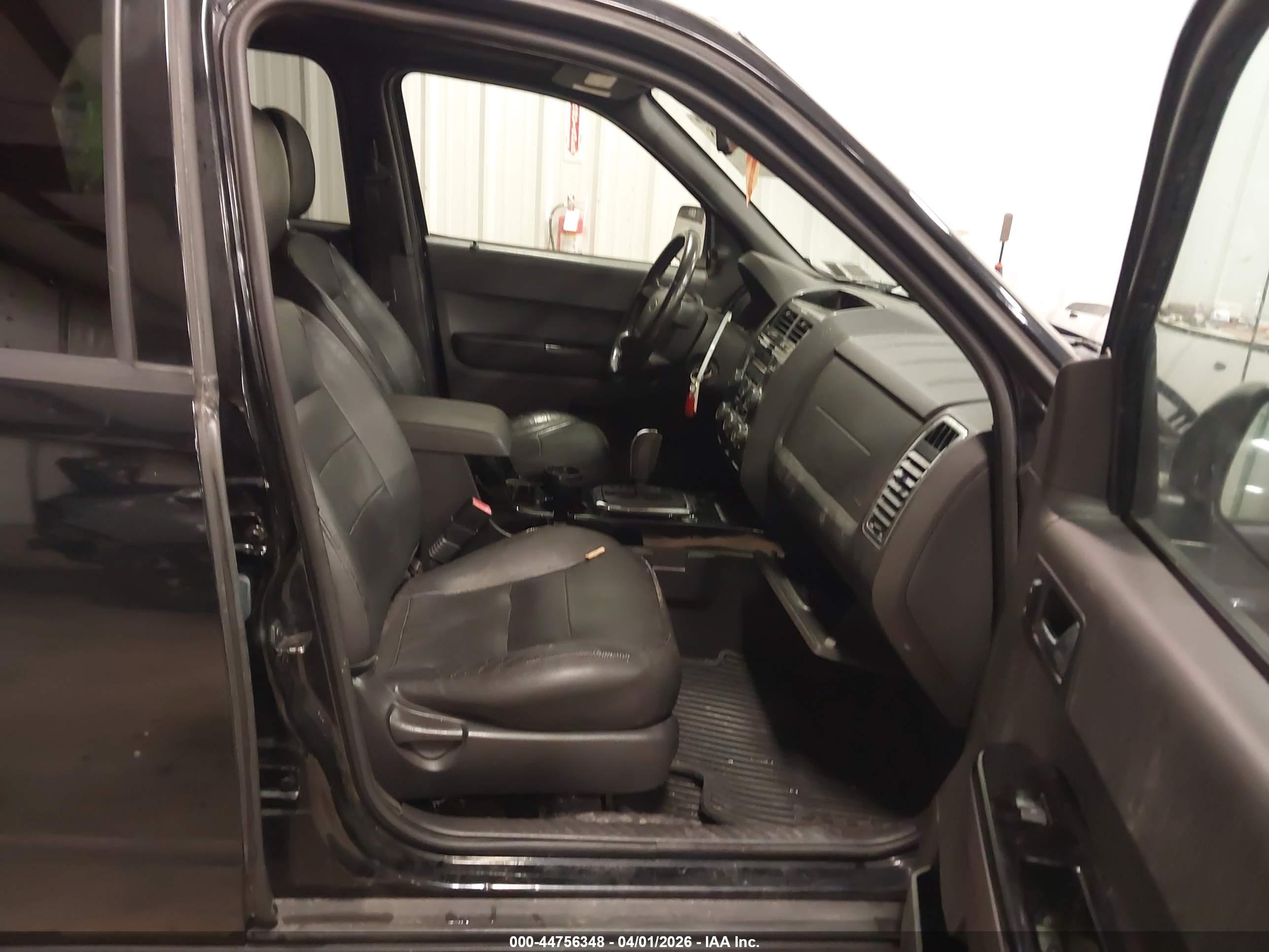FORD ESCAPE image 5