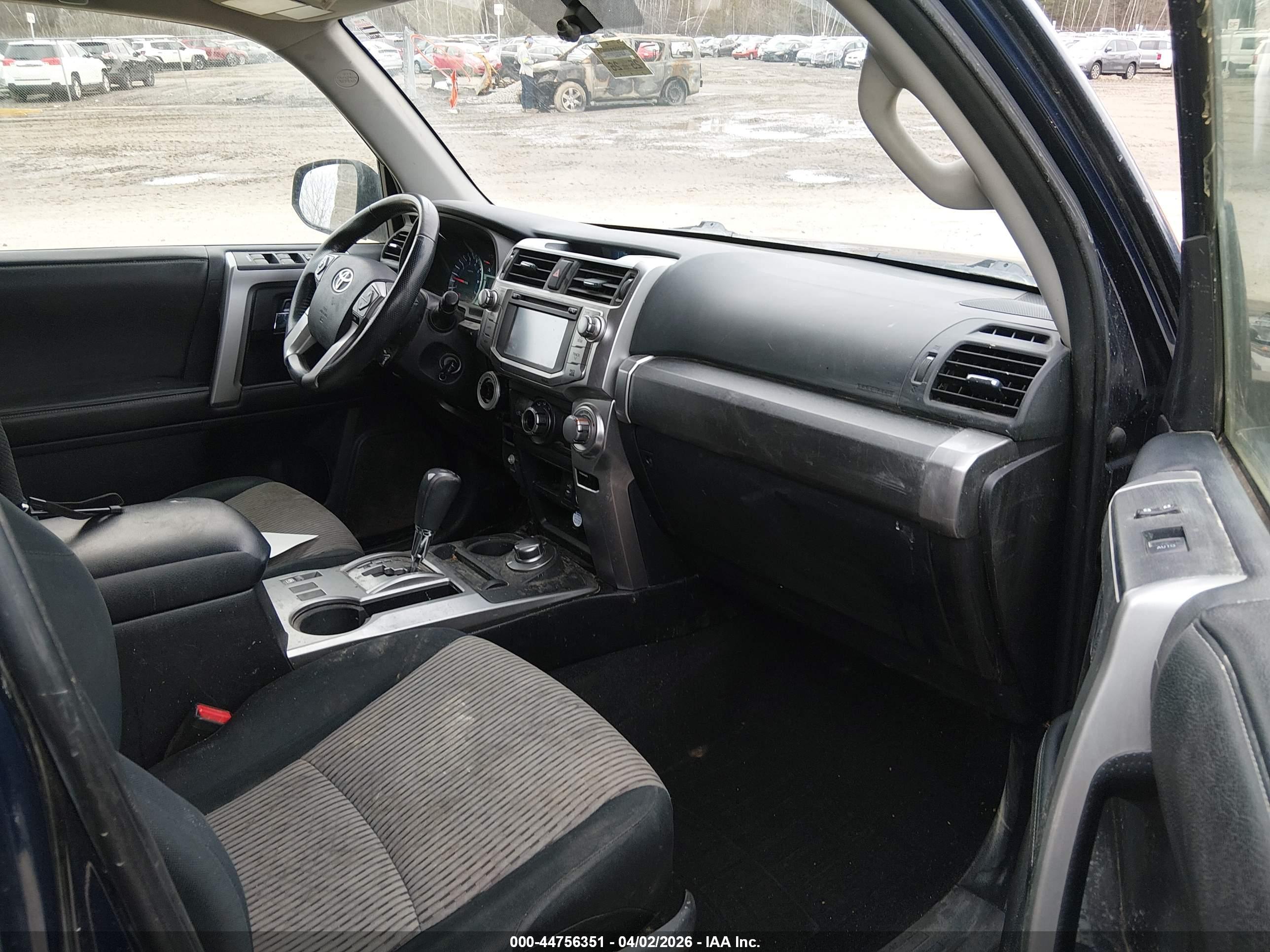 TOYOTA 4RUNNER image 5