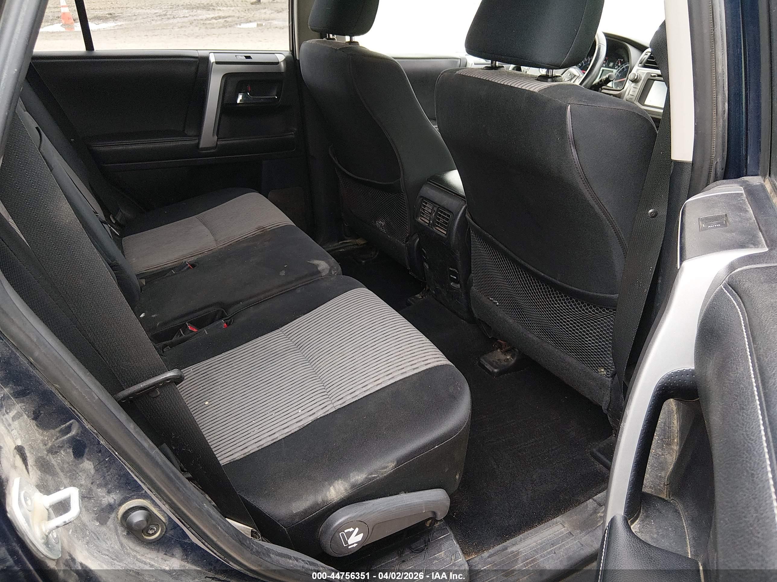 TOYOTA 4RUNNER image 8