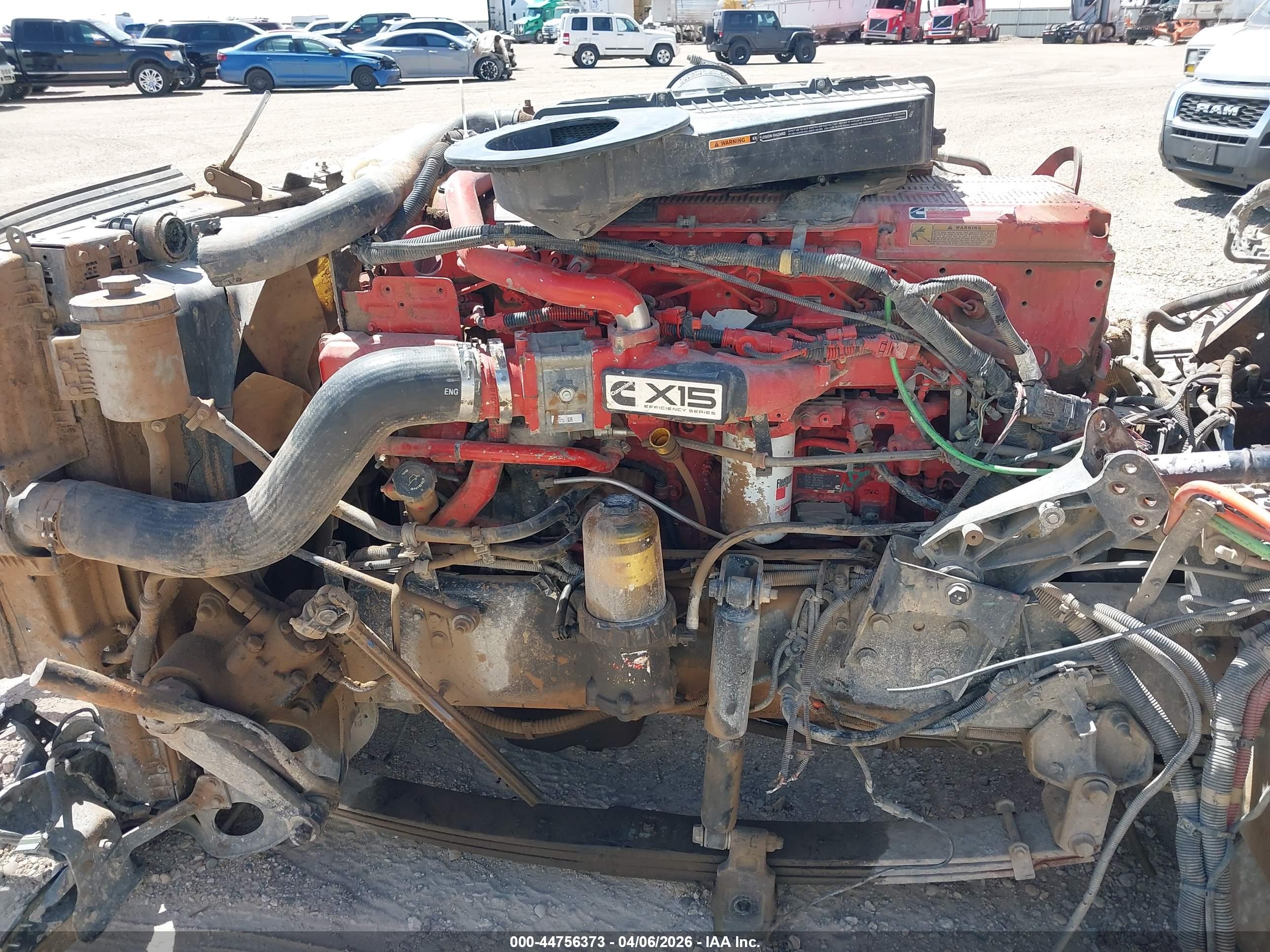 INTERNATIONAL LT image 10