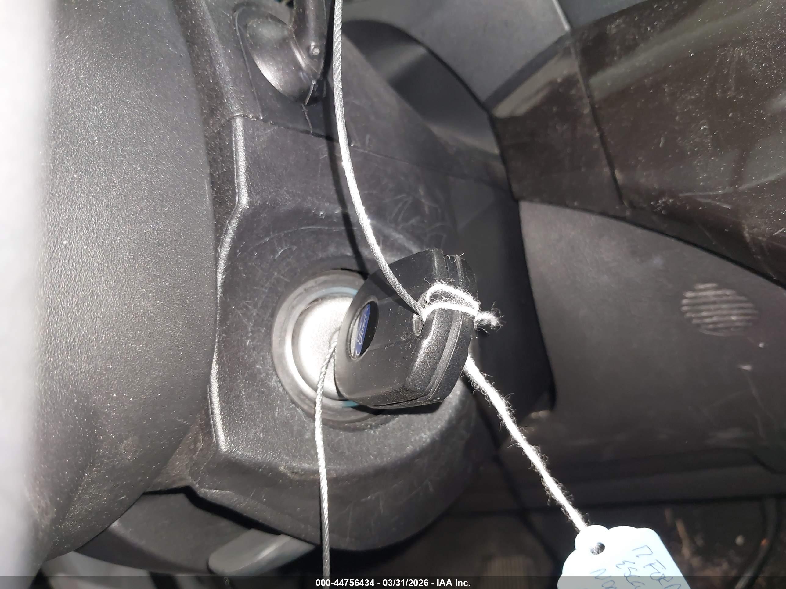 FORD ESCAPE image 11