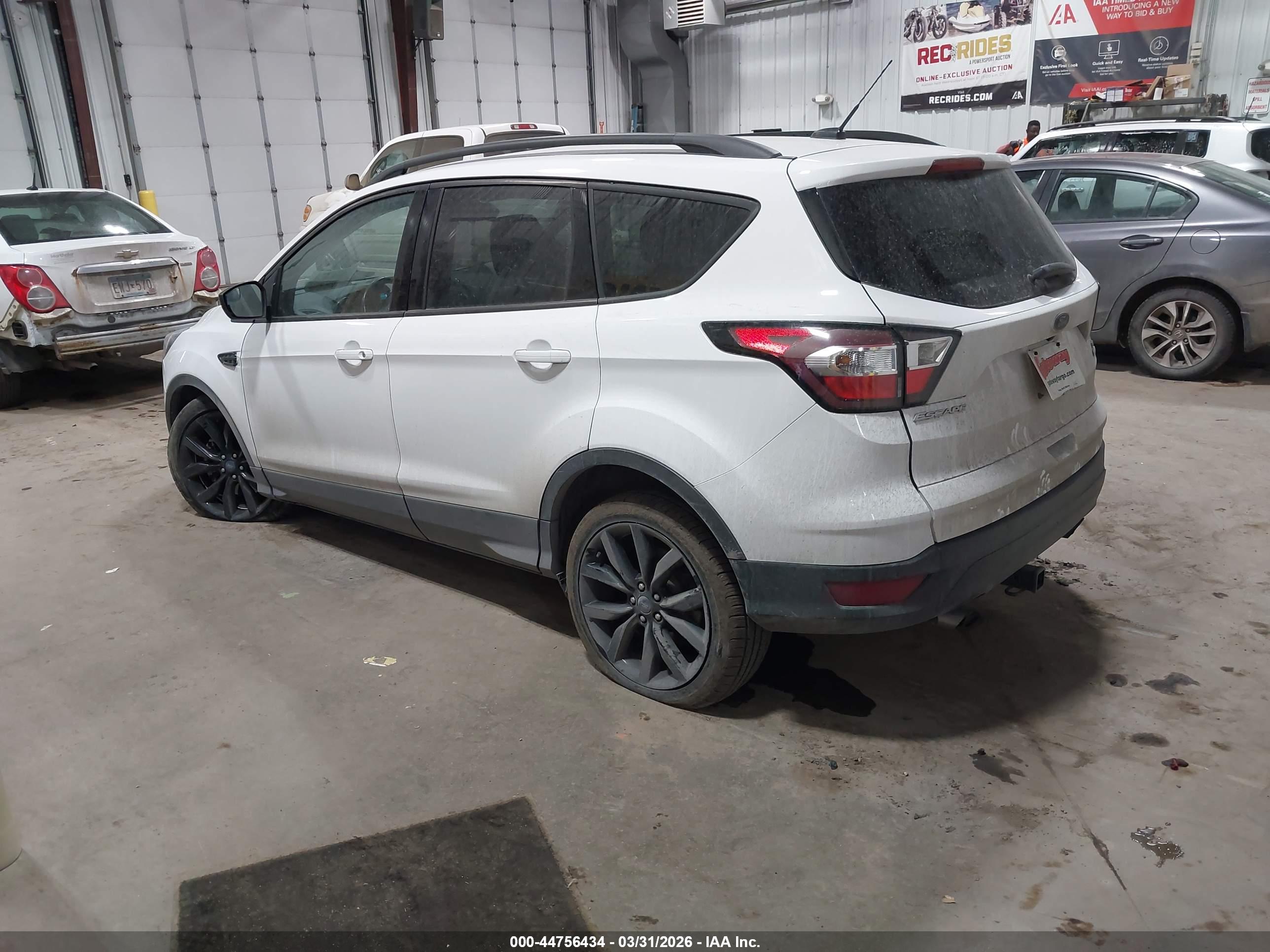FORD ESCAPE image 3