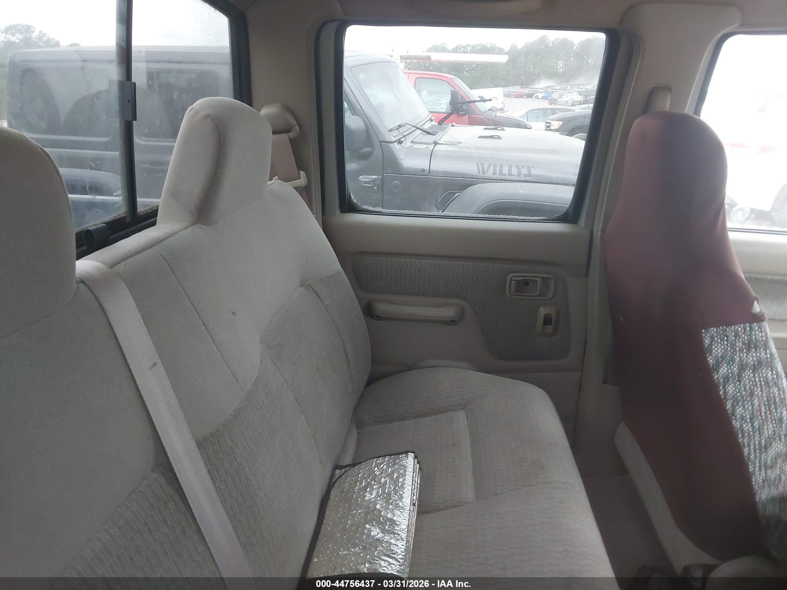 NISSAN FRONTIER image 8