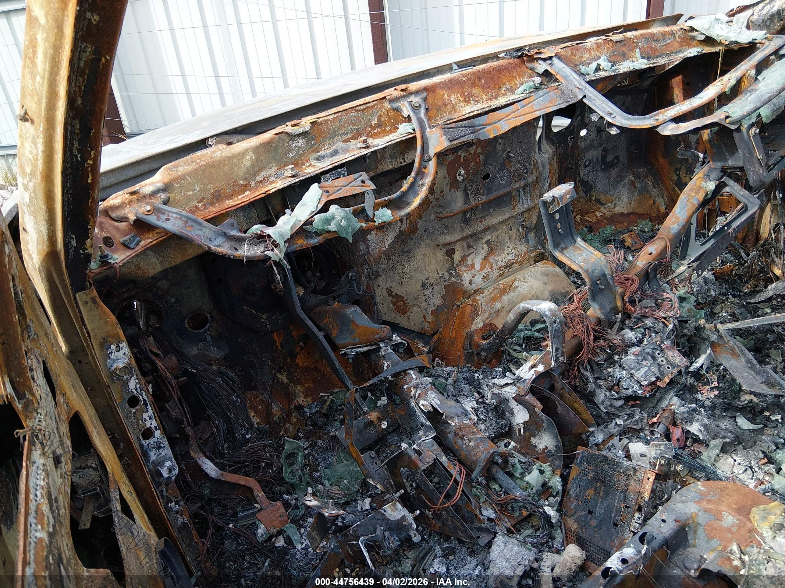 GMC SIERRA image 7