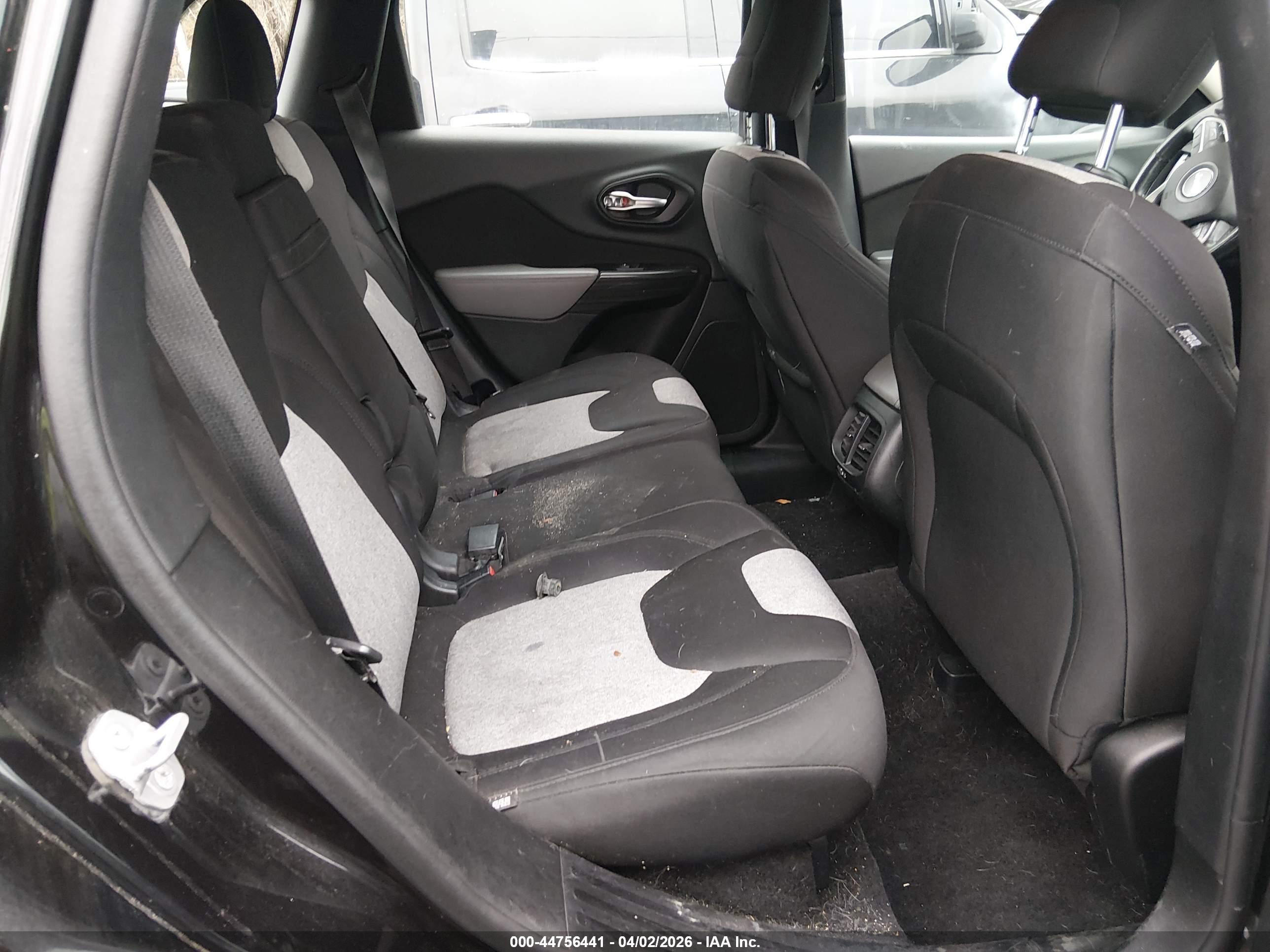 JEEP CHEROKEE image 8