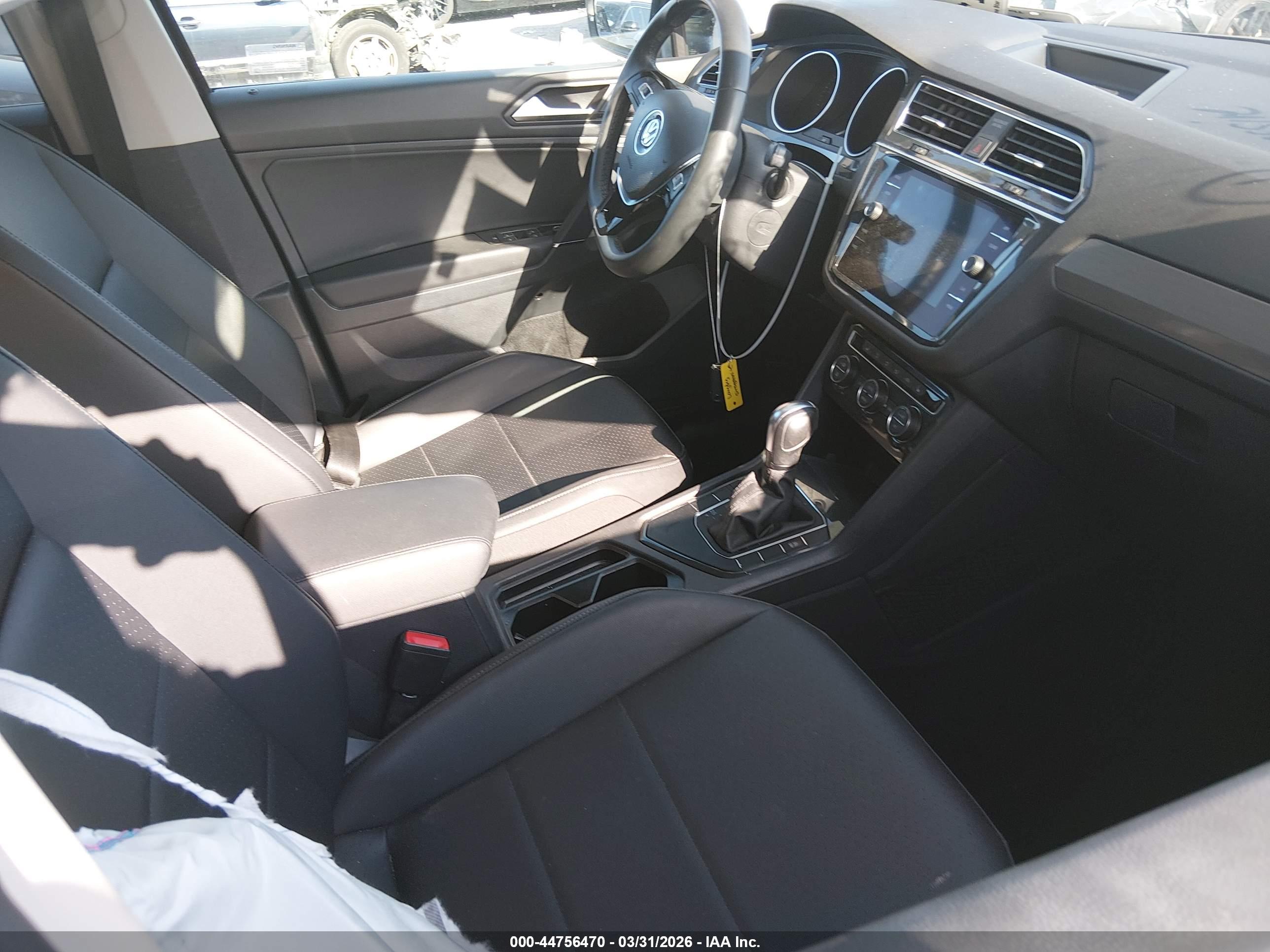 VOLKSWAGEN TIGUAN image 5