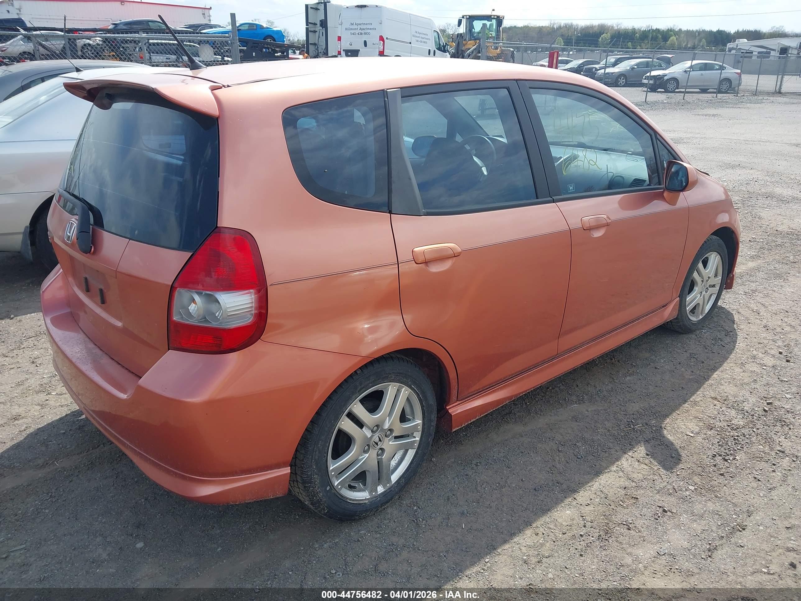 HONDA FIT image 4