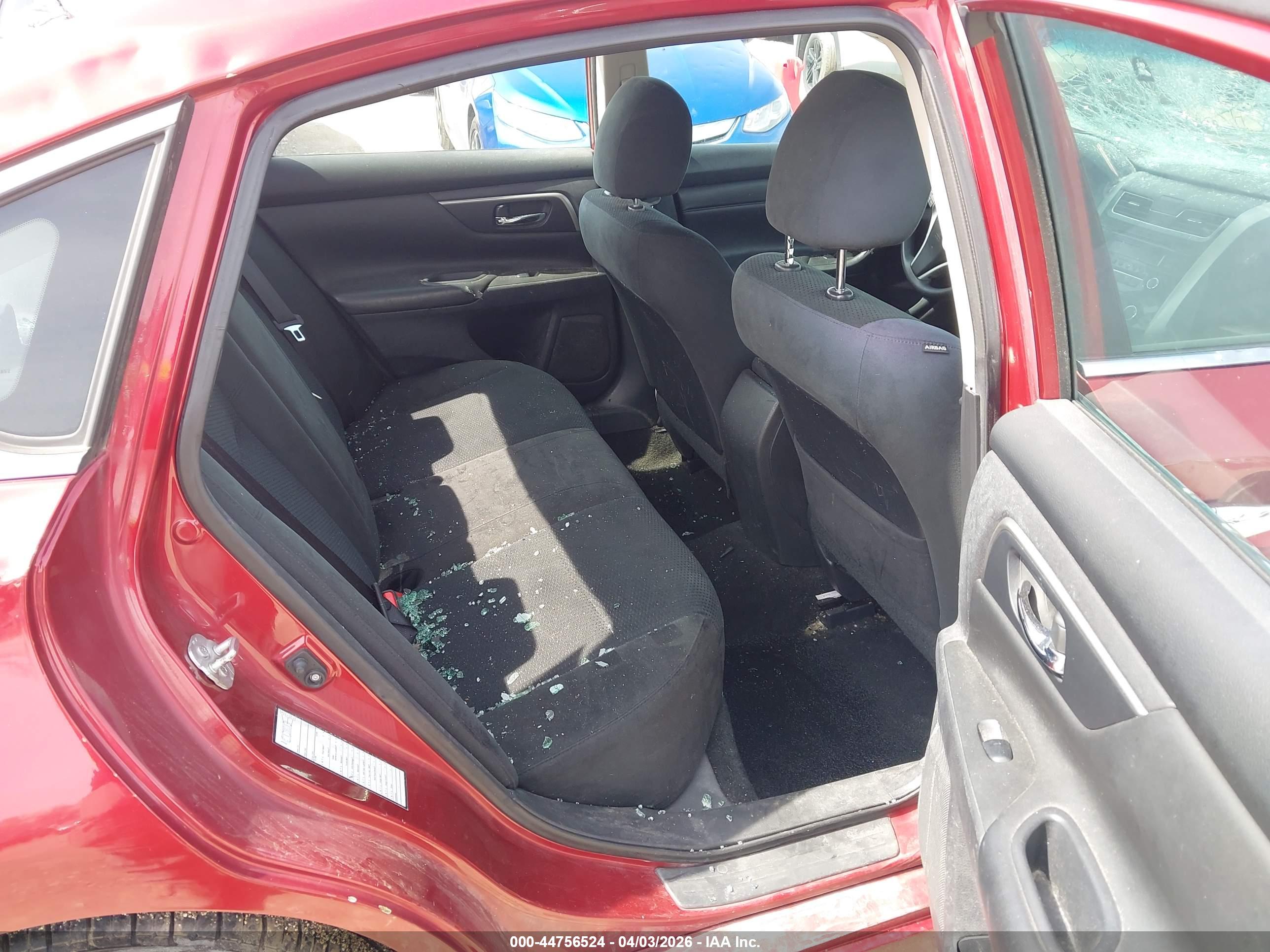NISSAN ALTIMA image 8