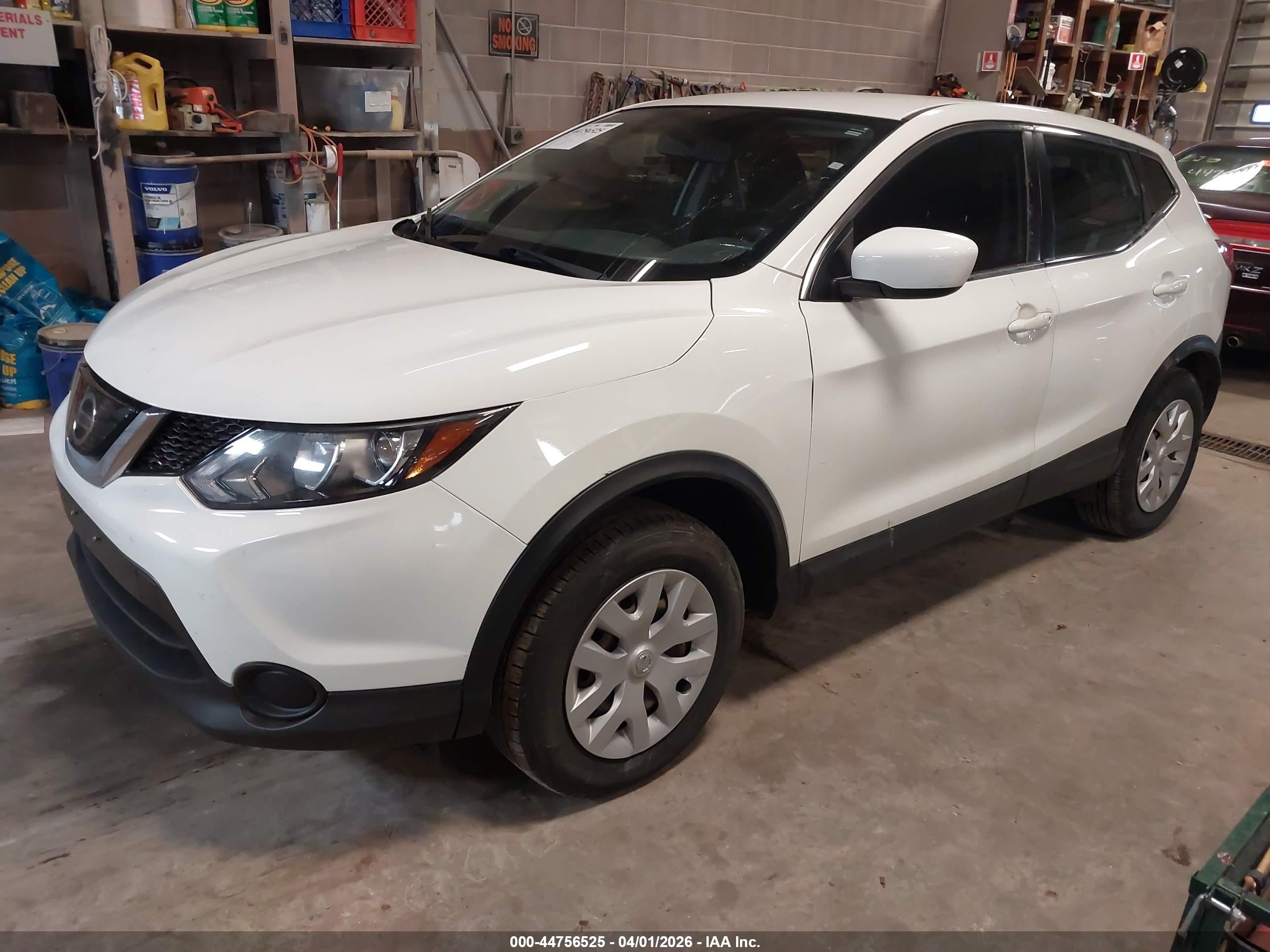 NISSAN ROGUE image 2