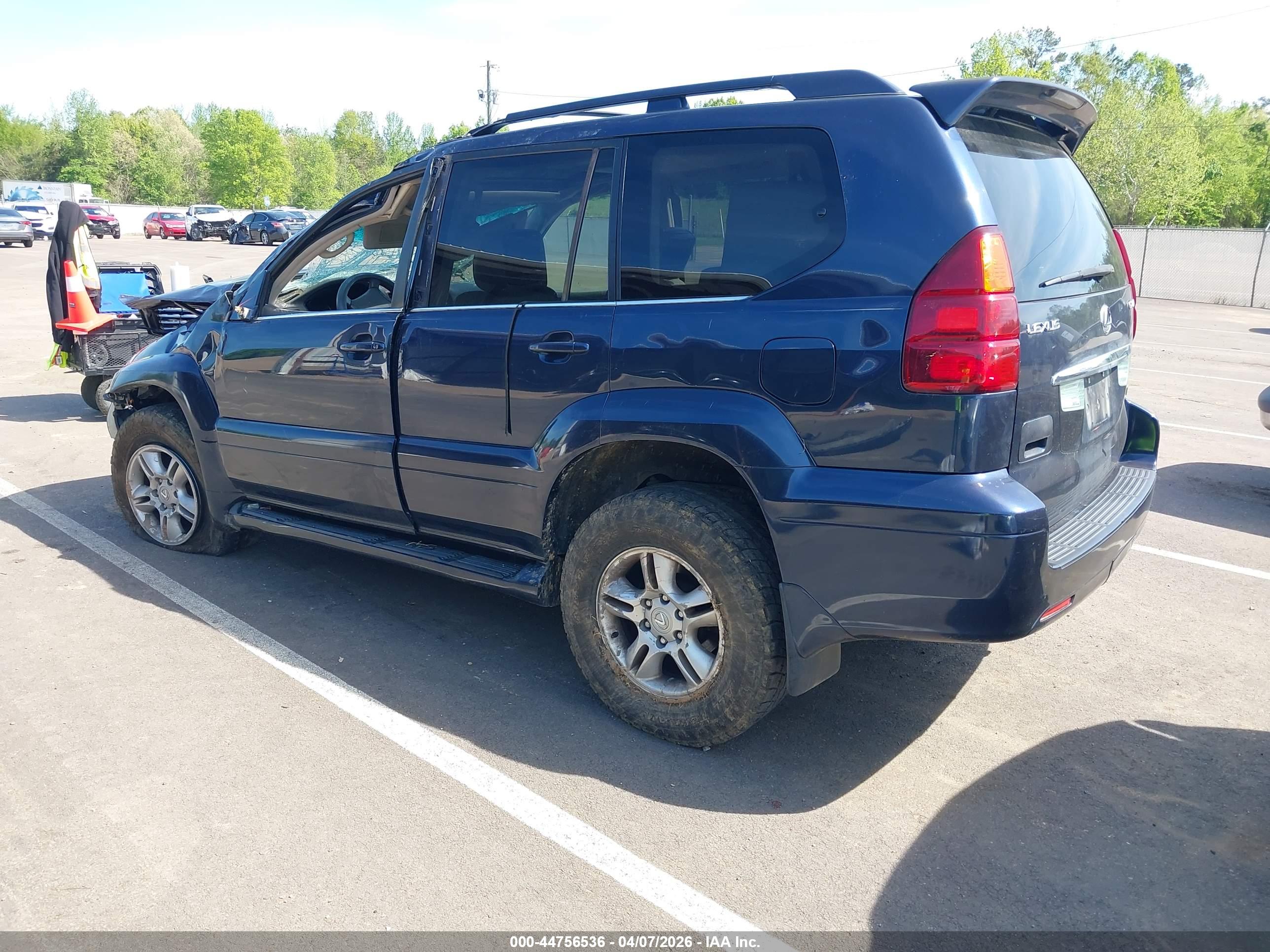 LEXUS GX image 3