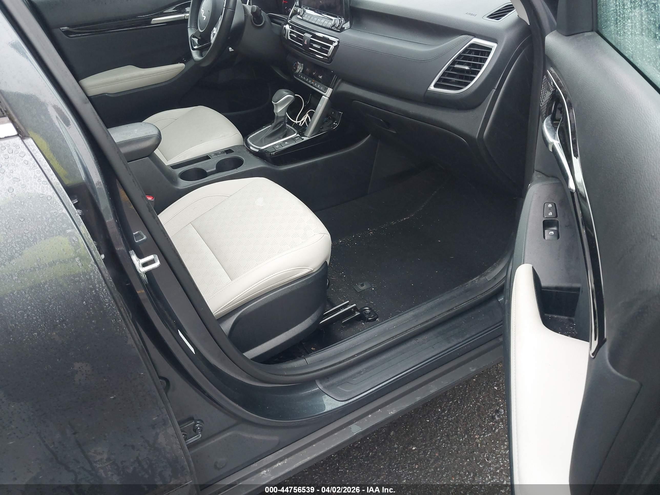 KIA SELTOS image 5