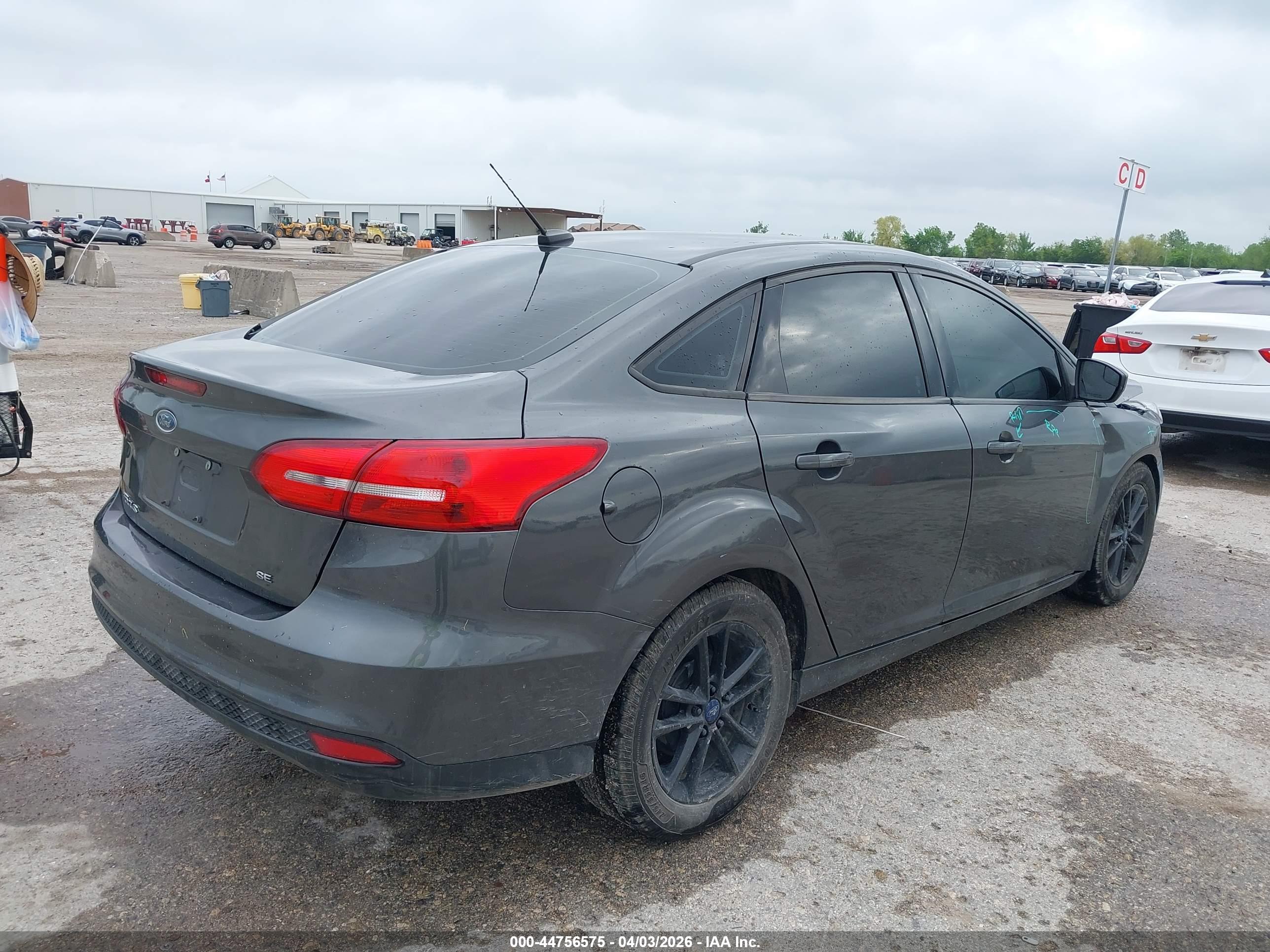 FORD FOCUS image 4