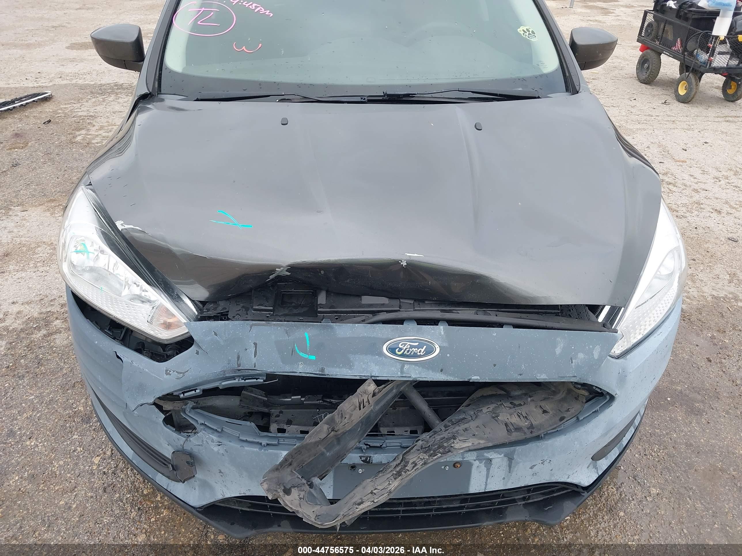 FORD FOCUS image 6