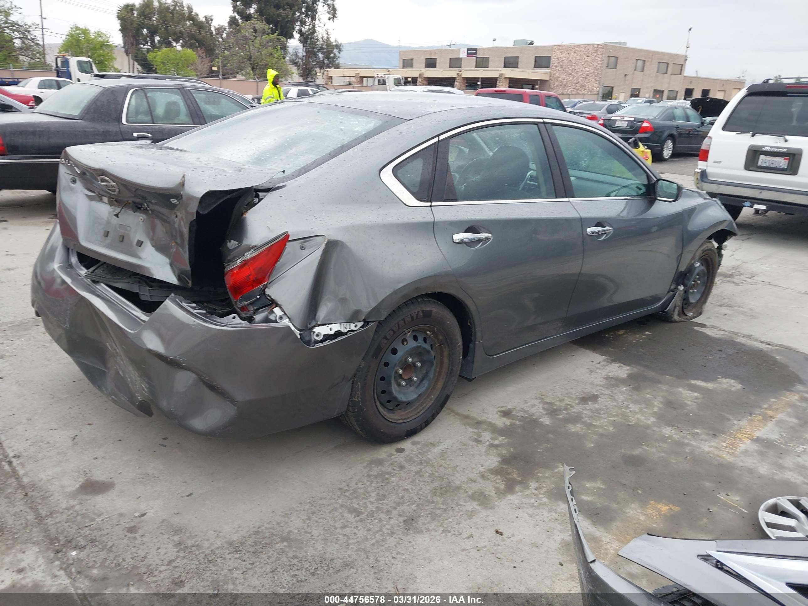 NISSAN ALTIMA image 4