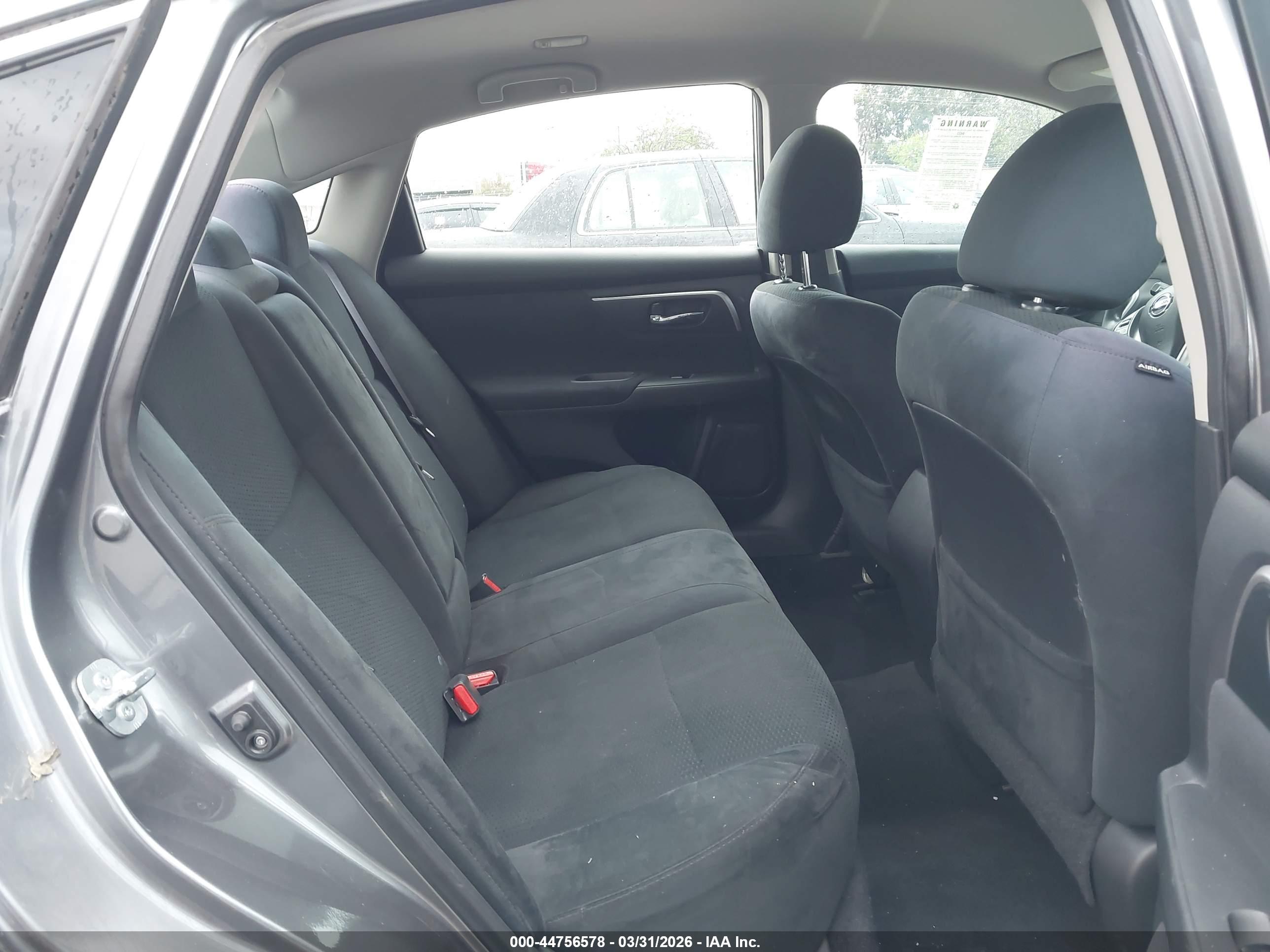NISSAN ALTIMA image 8