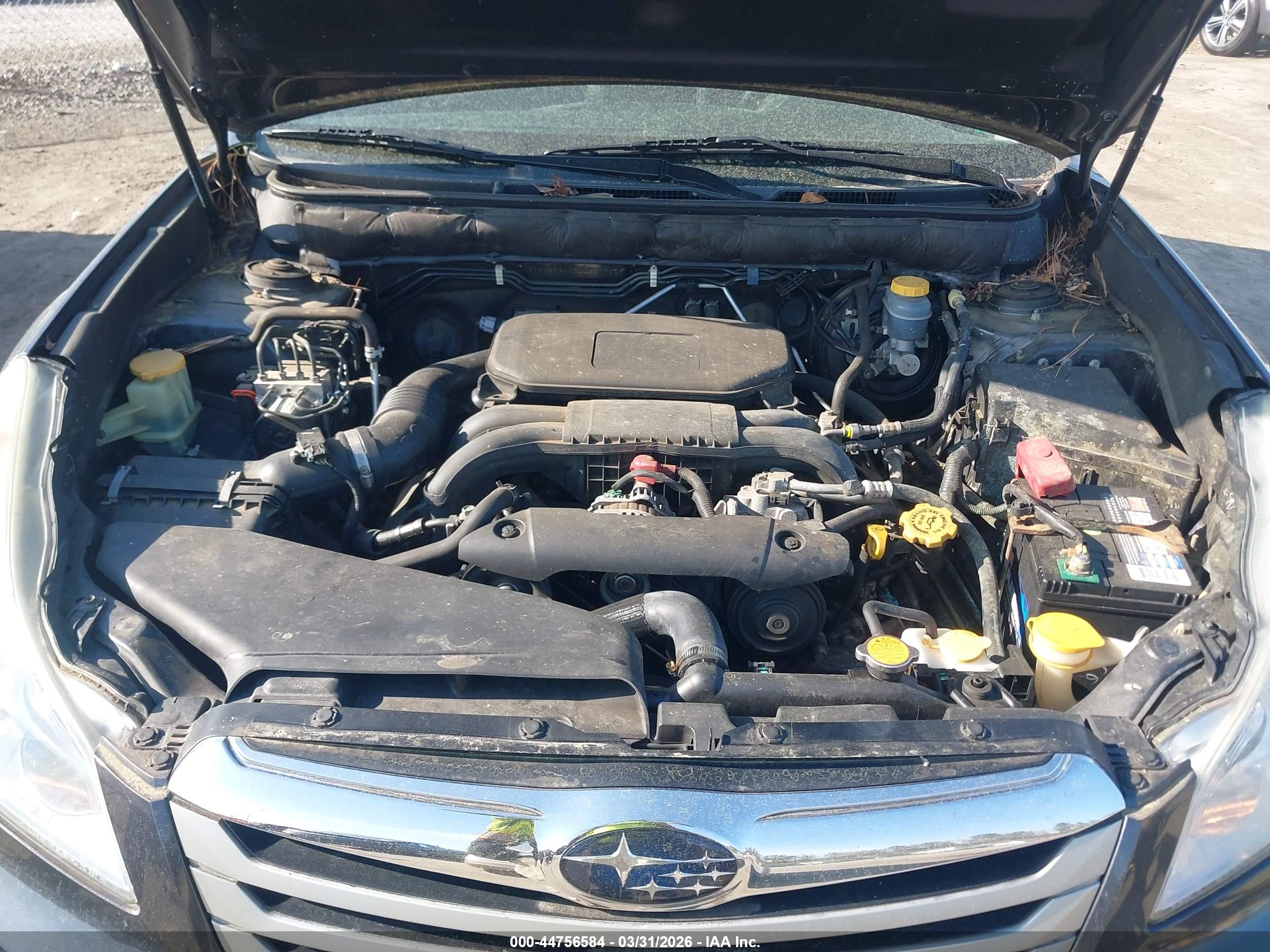 SUBARU OUTBACK image 10