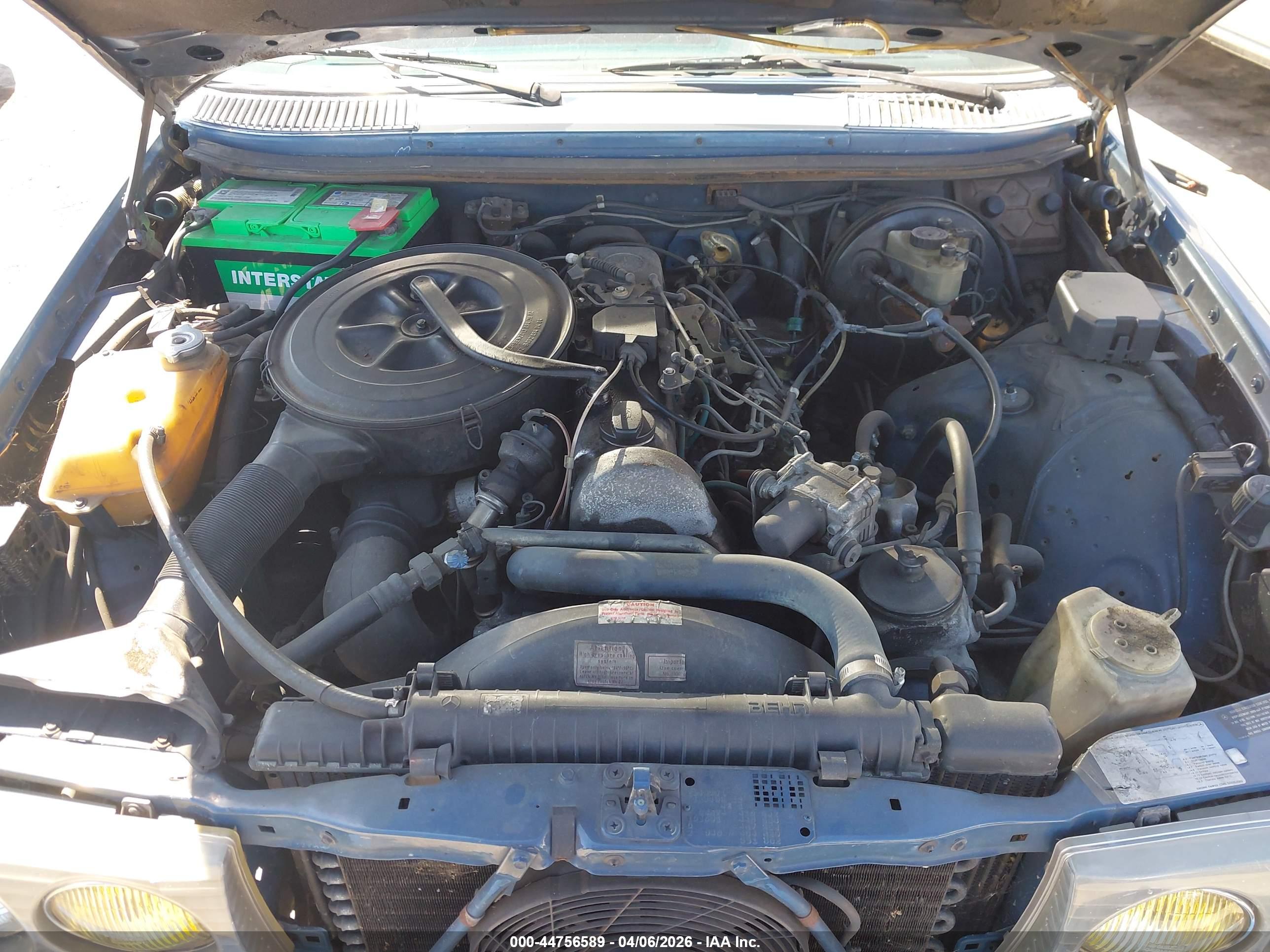 MERCEDES-BENZ 300 image 10
