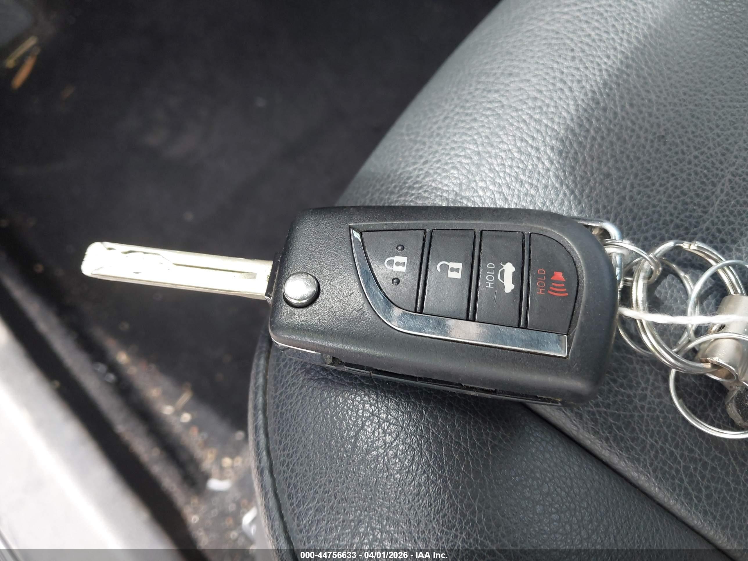 TOYOTA CAMRY image 11