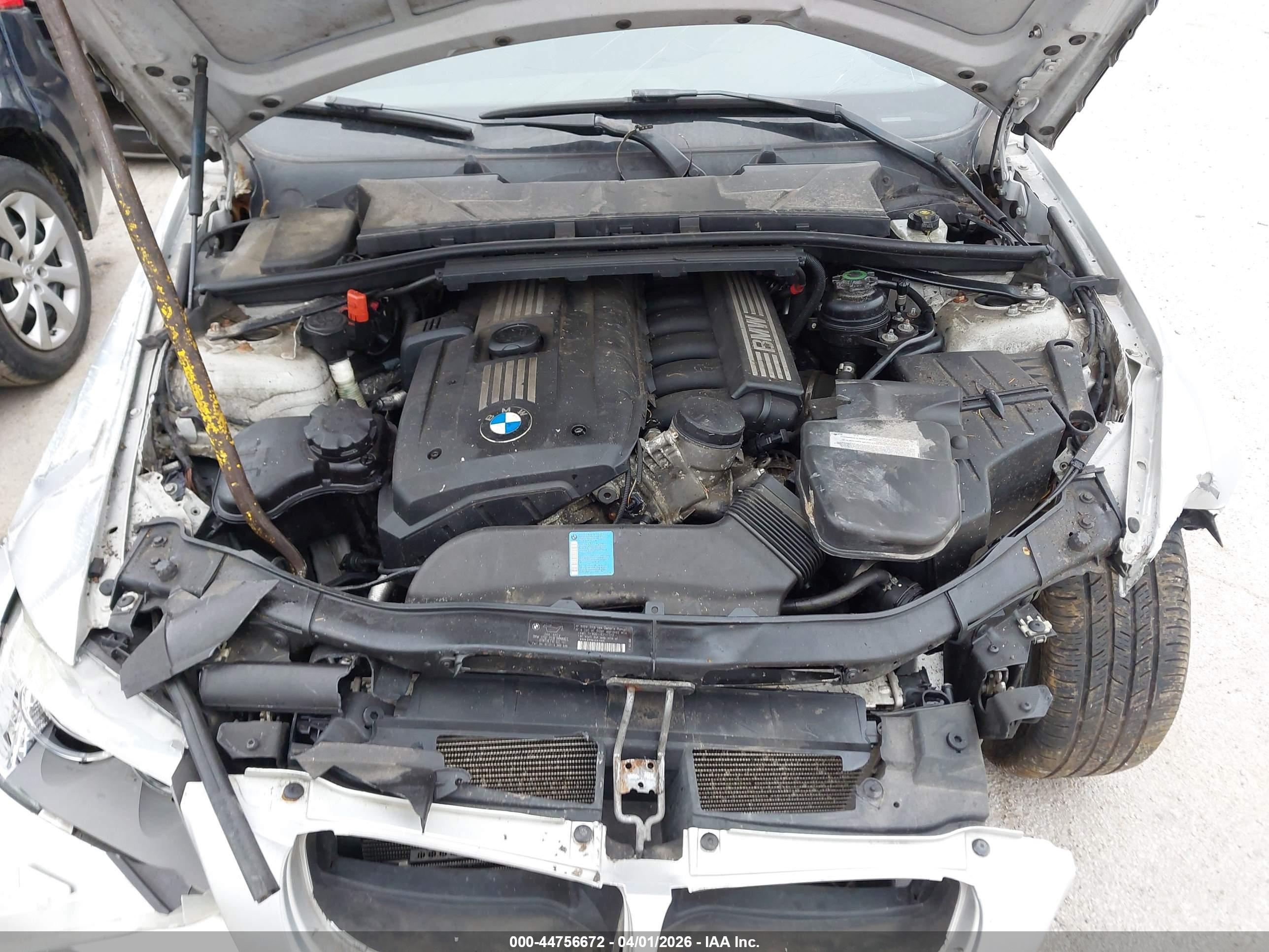 BMW 328I image 10