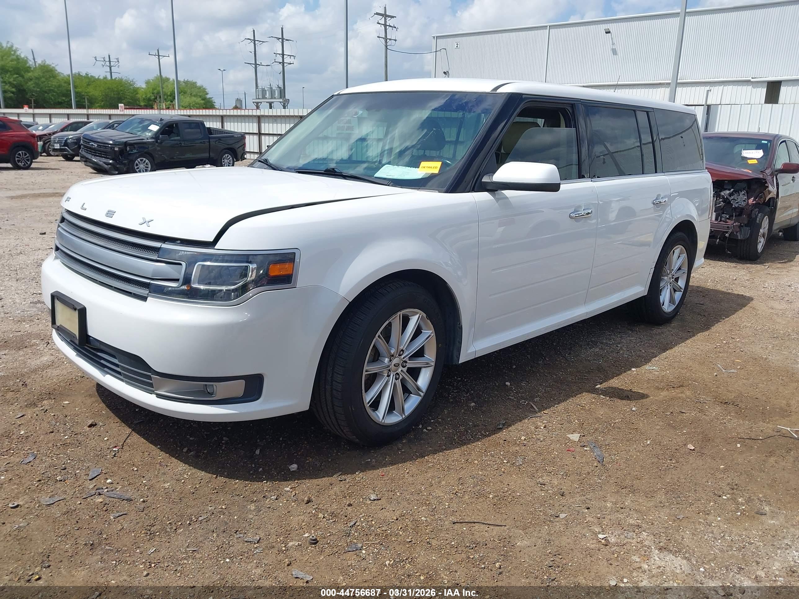 FORD FLEX image 2