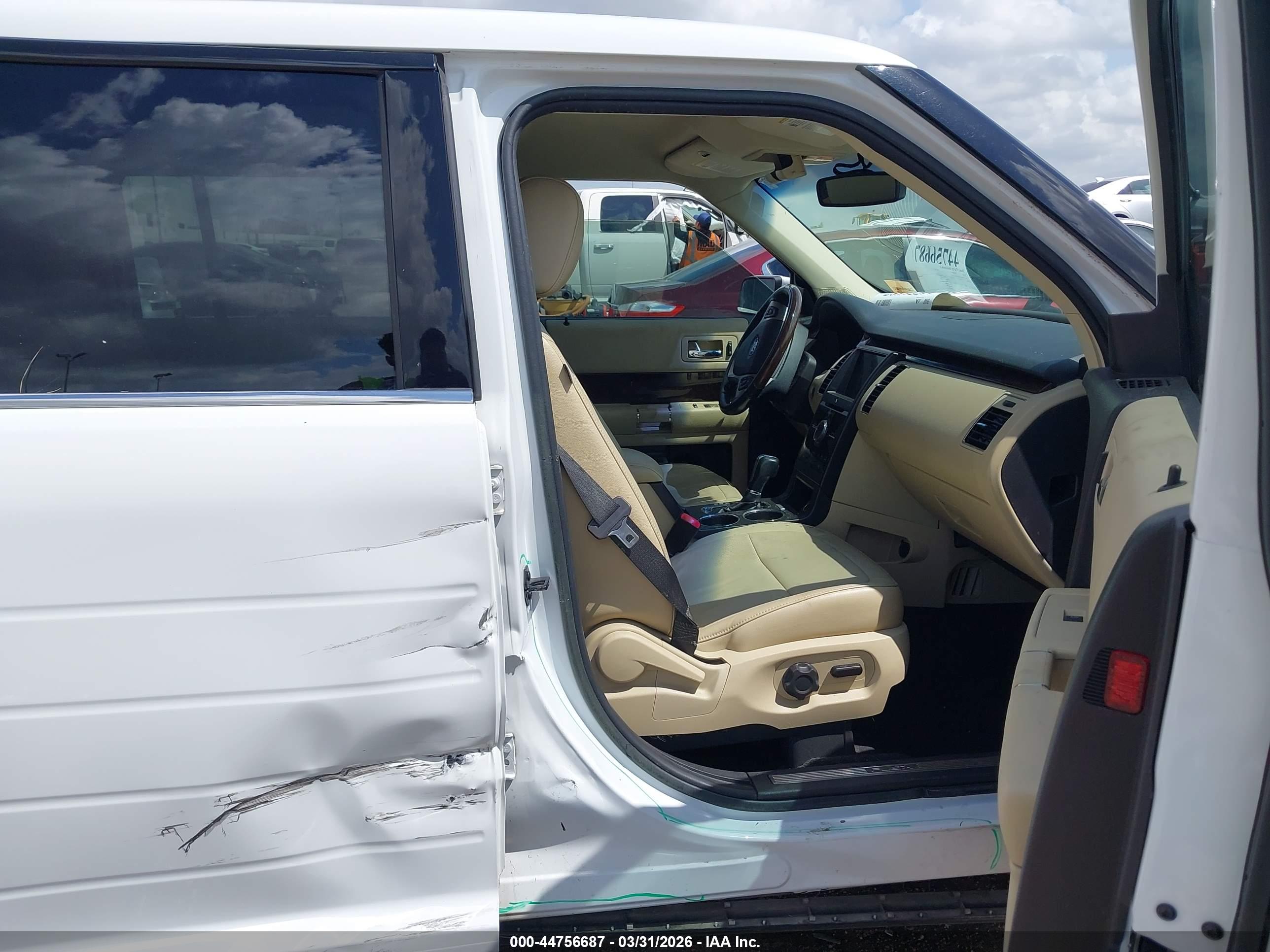 FORD FLEX image 5