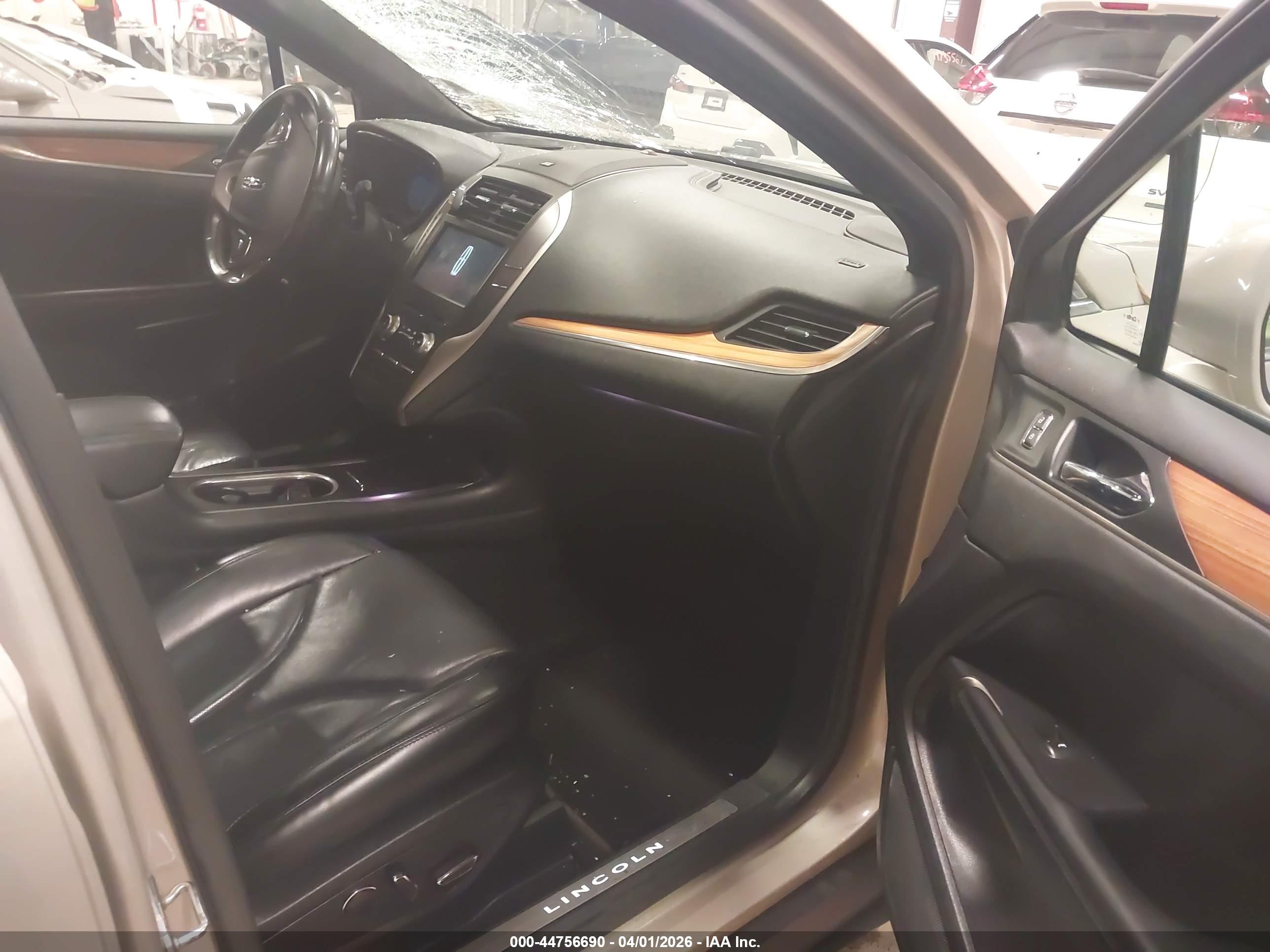 LINCOLN MKC image 5