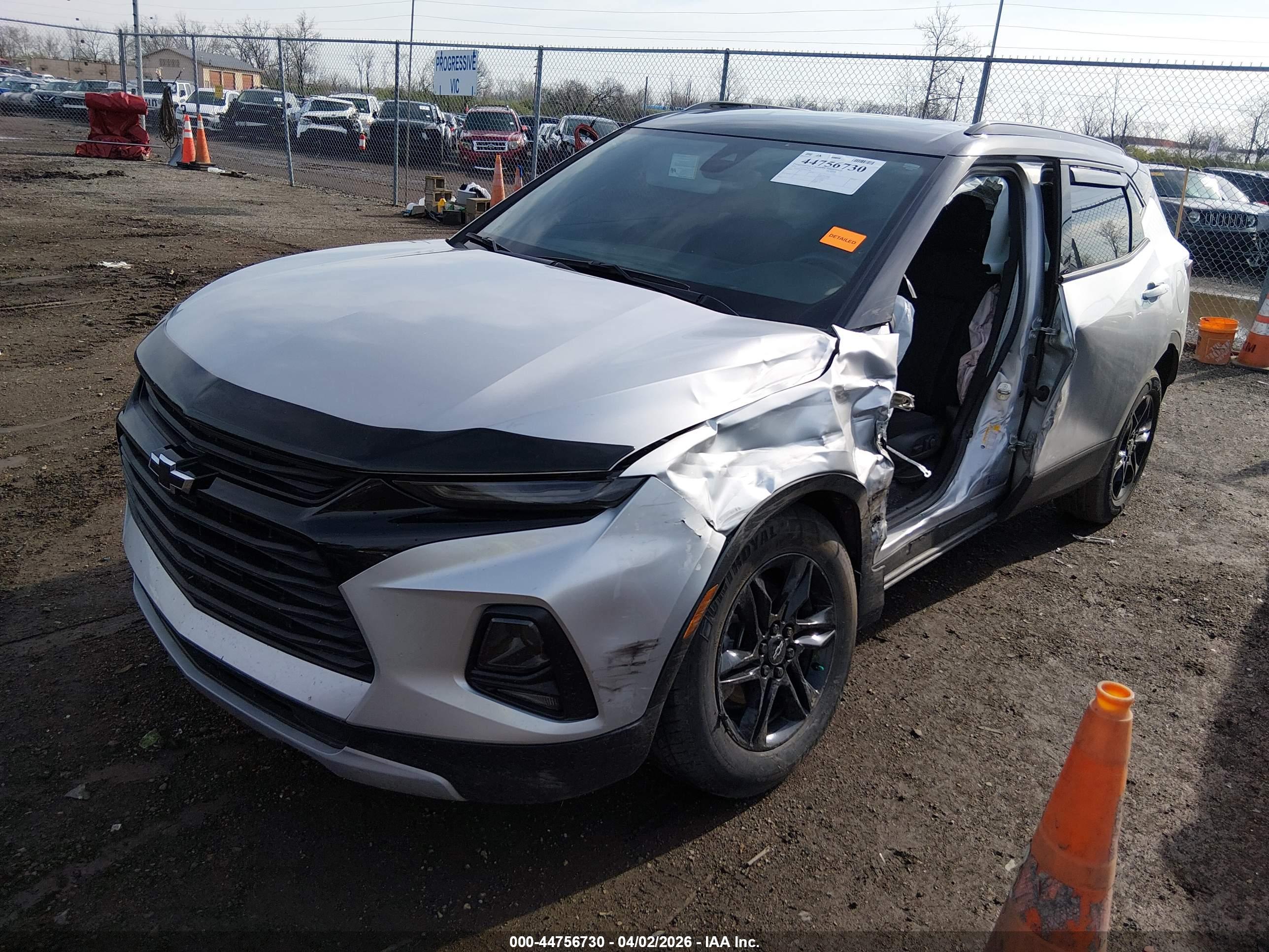 CHEVROLET BLAZER image 2