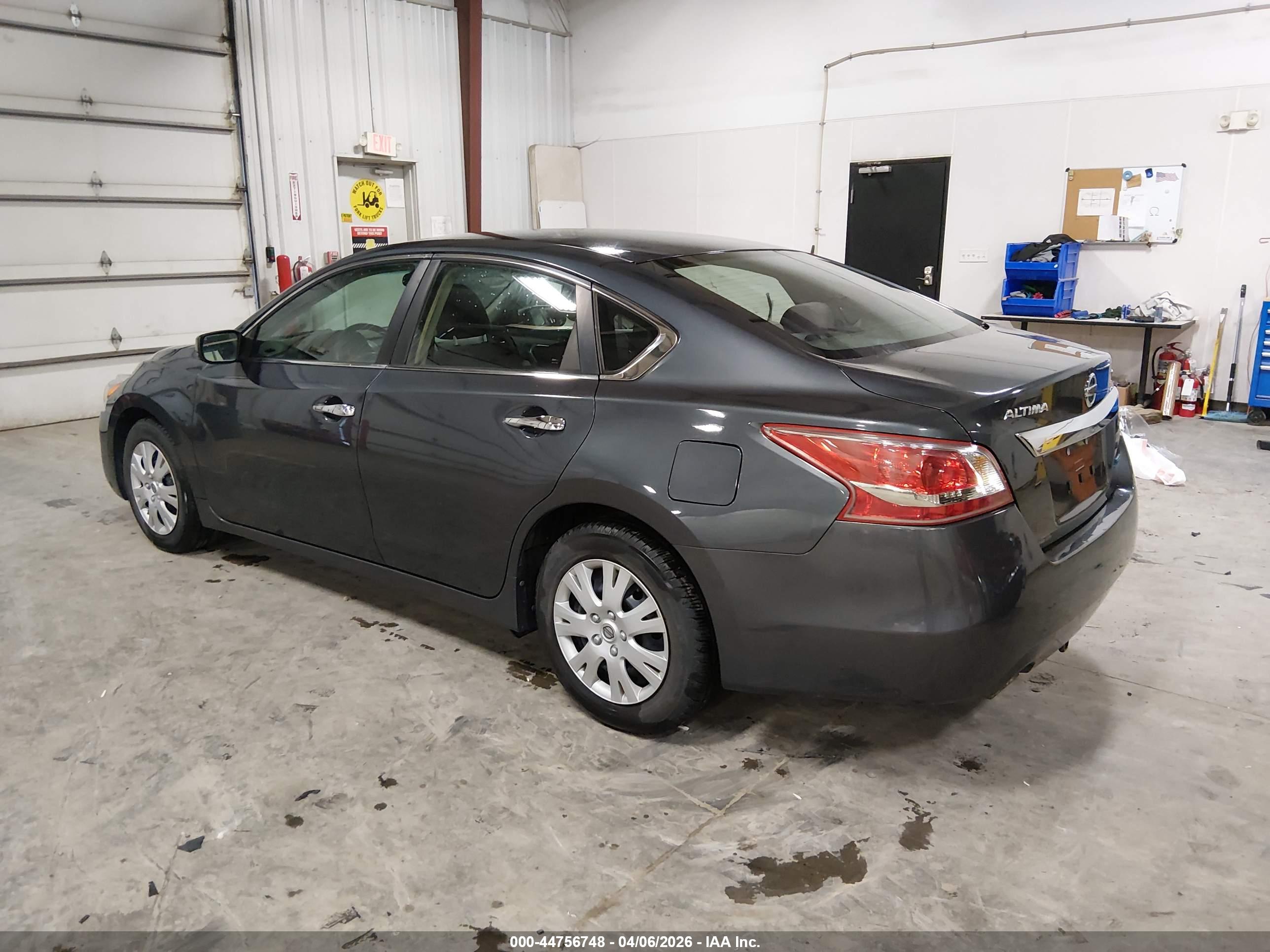 NISSAN ALTIMA image 3