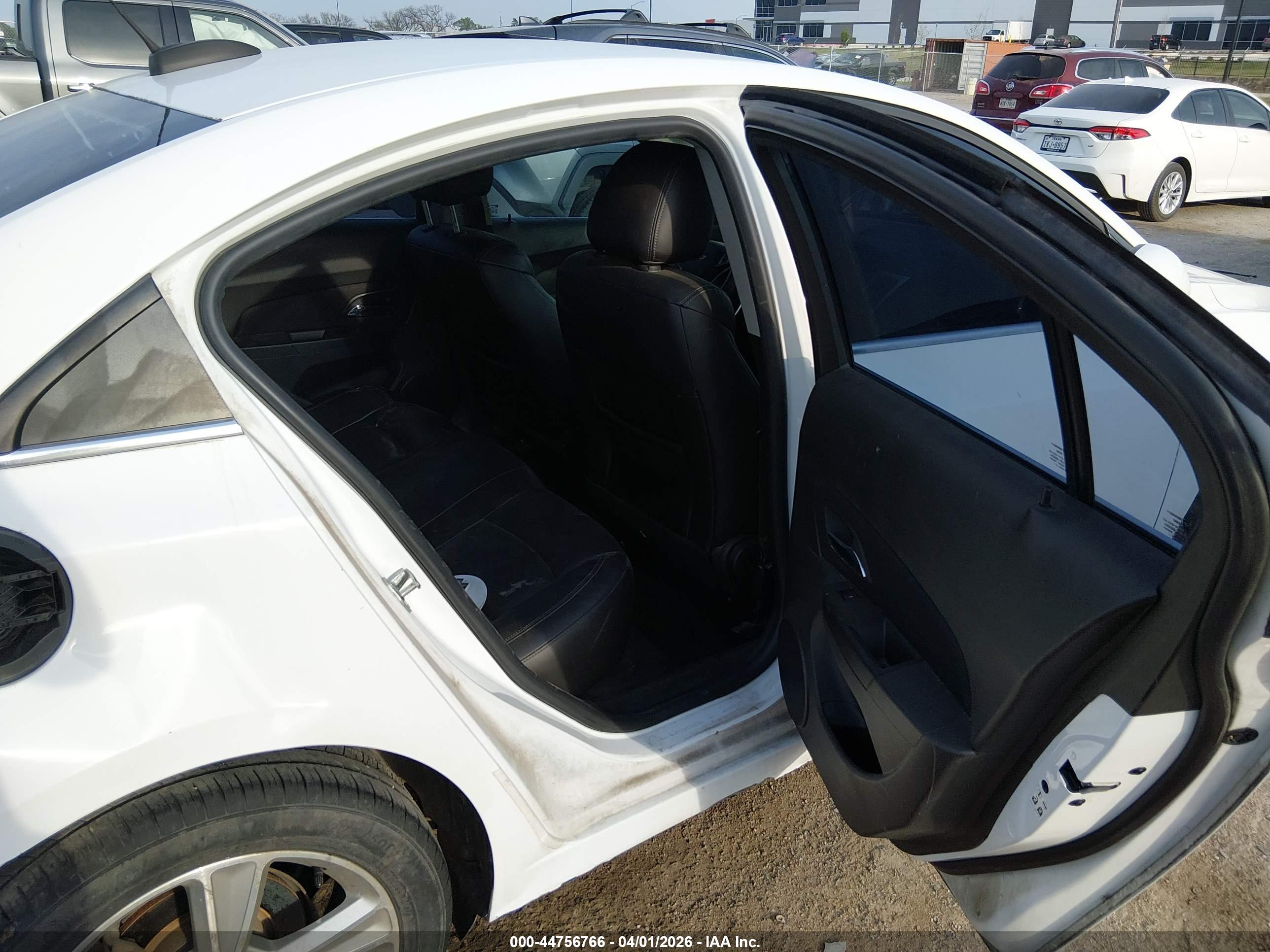 CHEVROLET CRUZE image 8