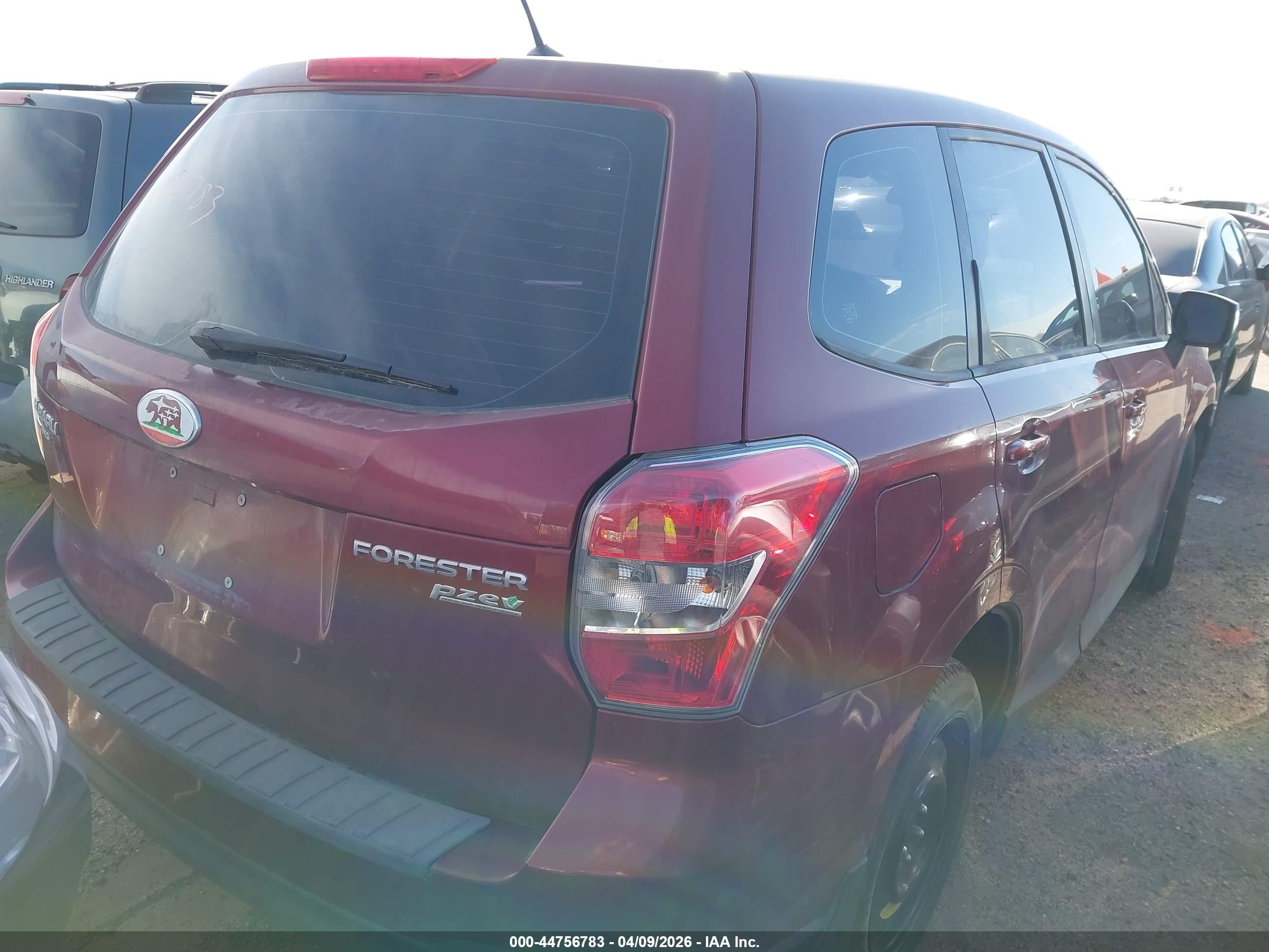 SUBARU FORESTER image 4