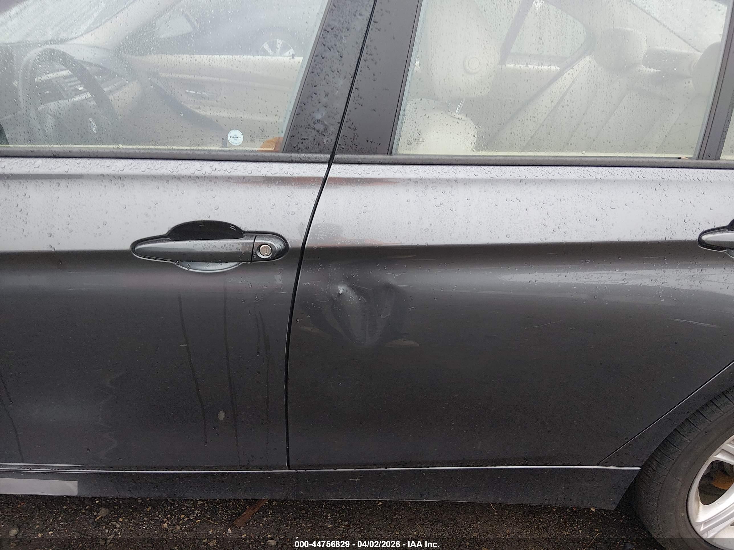 BMW 328I image 6