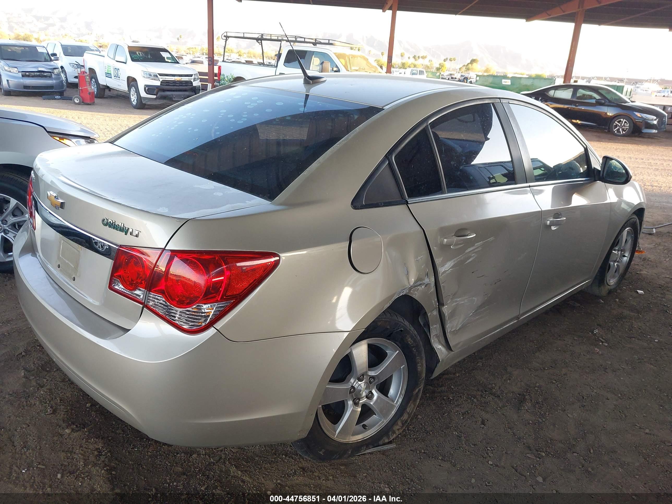 CHEVROLET CRUZE image 4