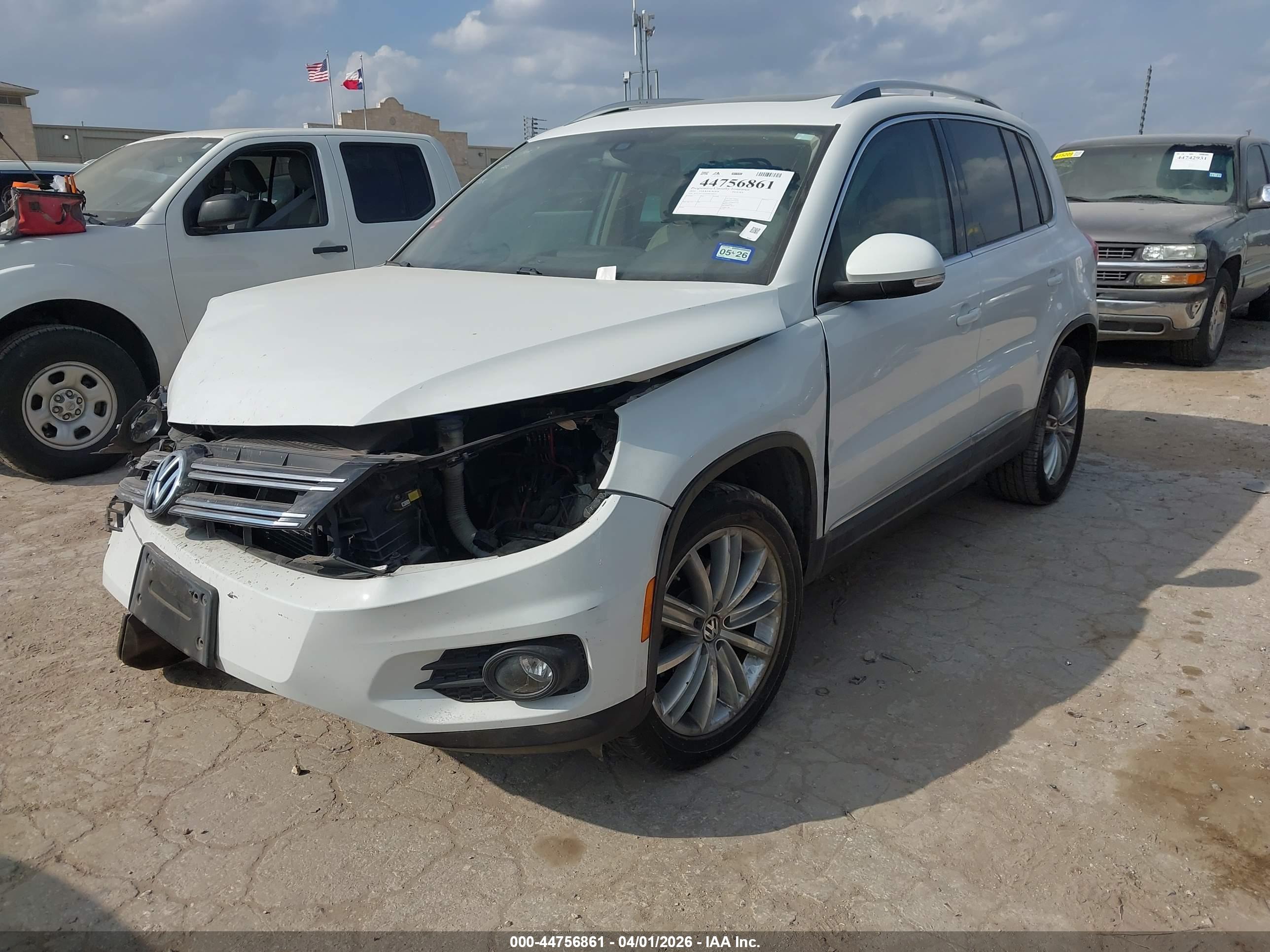 VOLKSWAGEN TIGUAN image 2