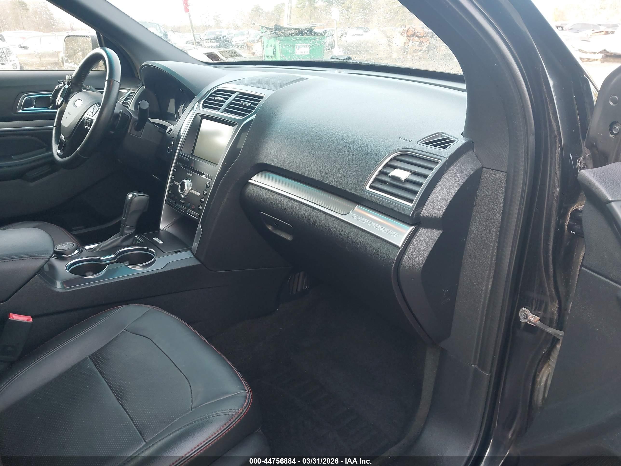 FORD EXPLORER image 5