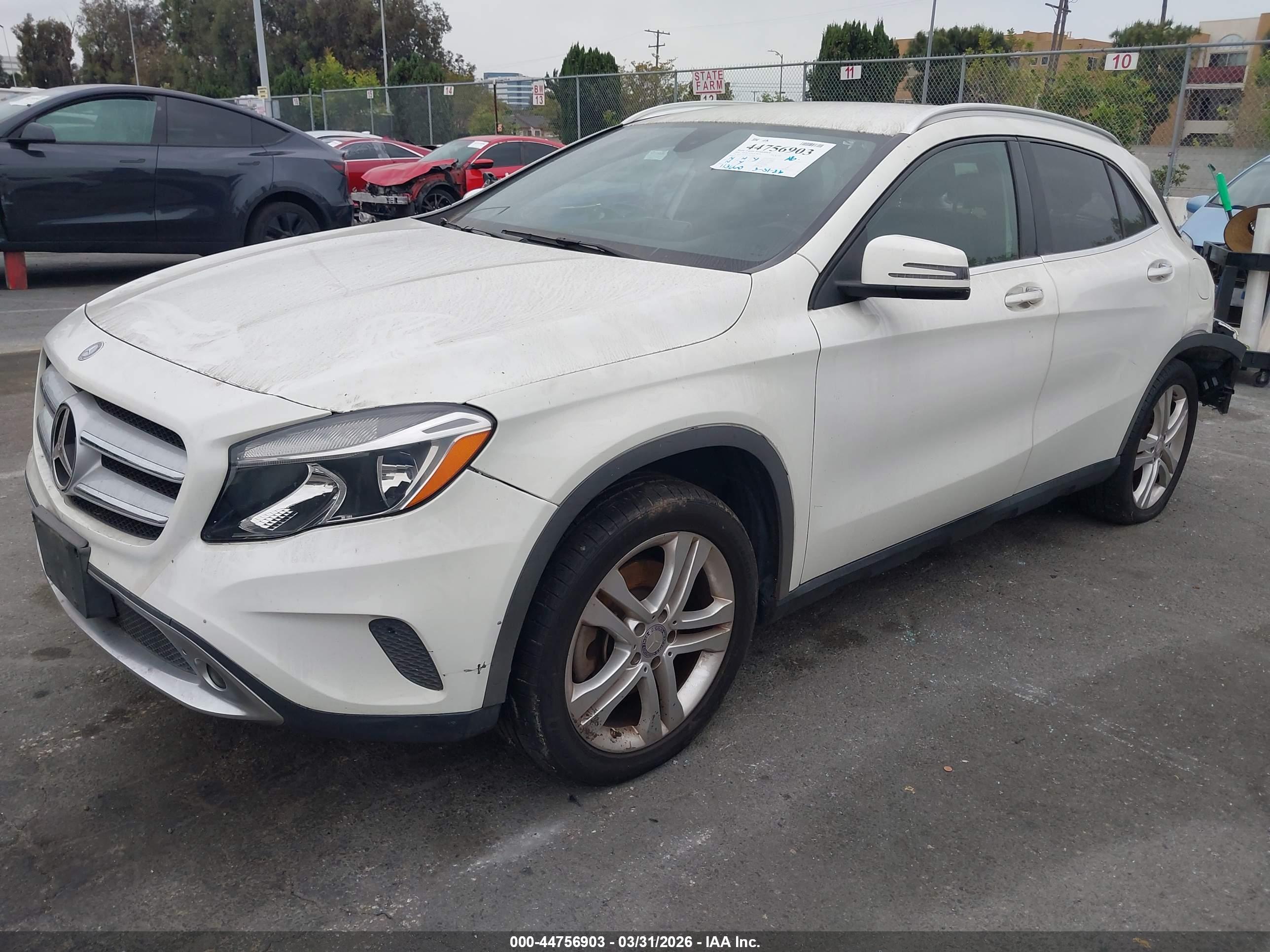 MERCEDES-BENZ GLA image 2