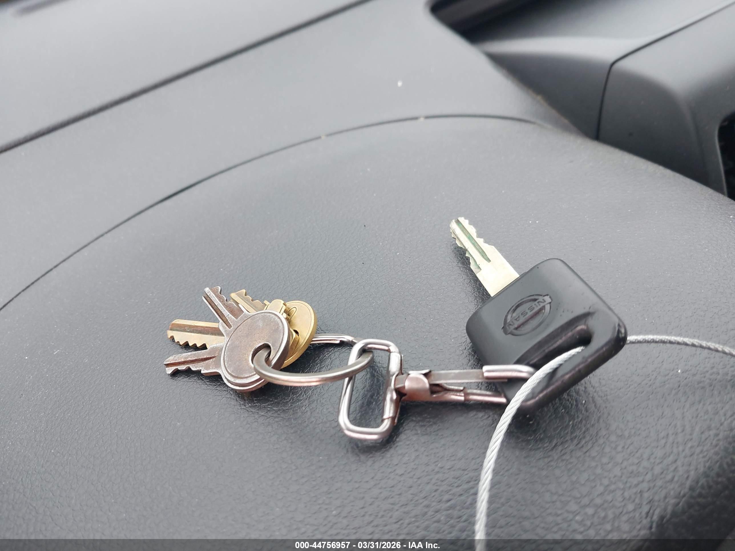 NISSAN NV200 image 11
