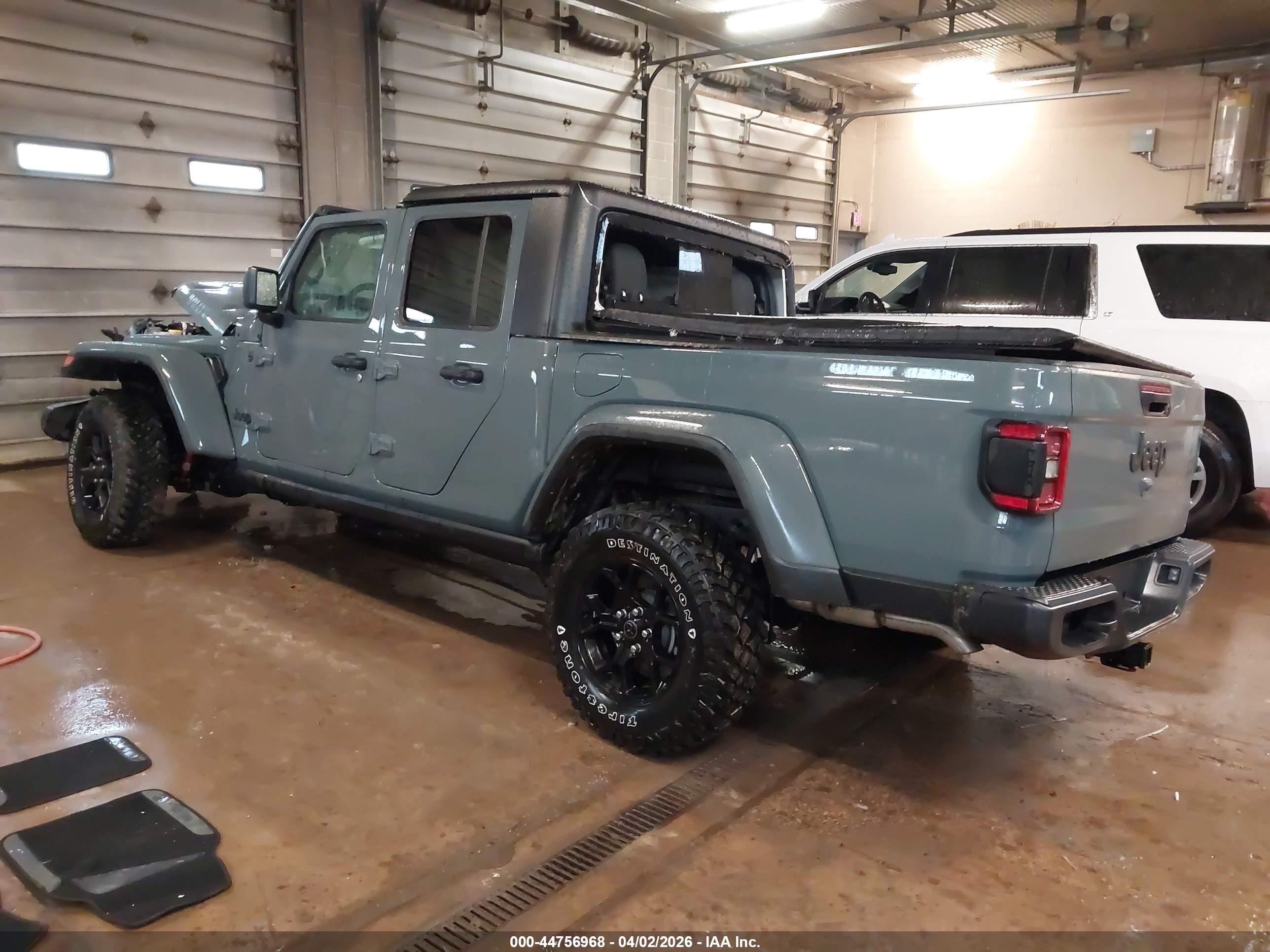 JEEP GLADIATOR image 3