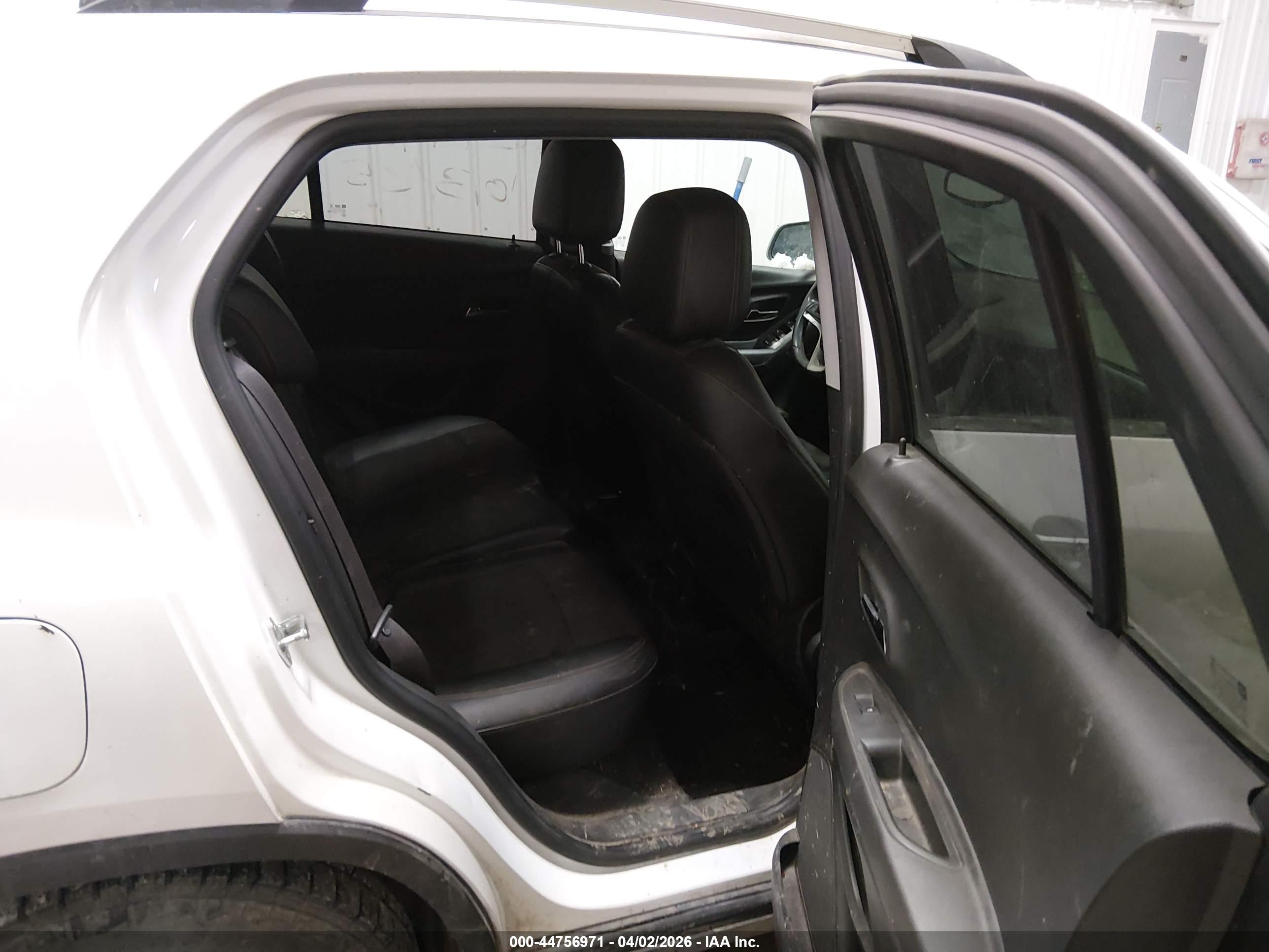 CHEVROLET TRAX image 8