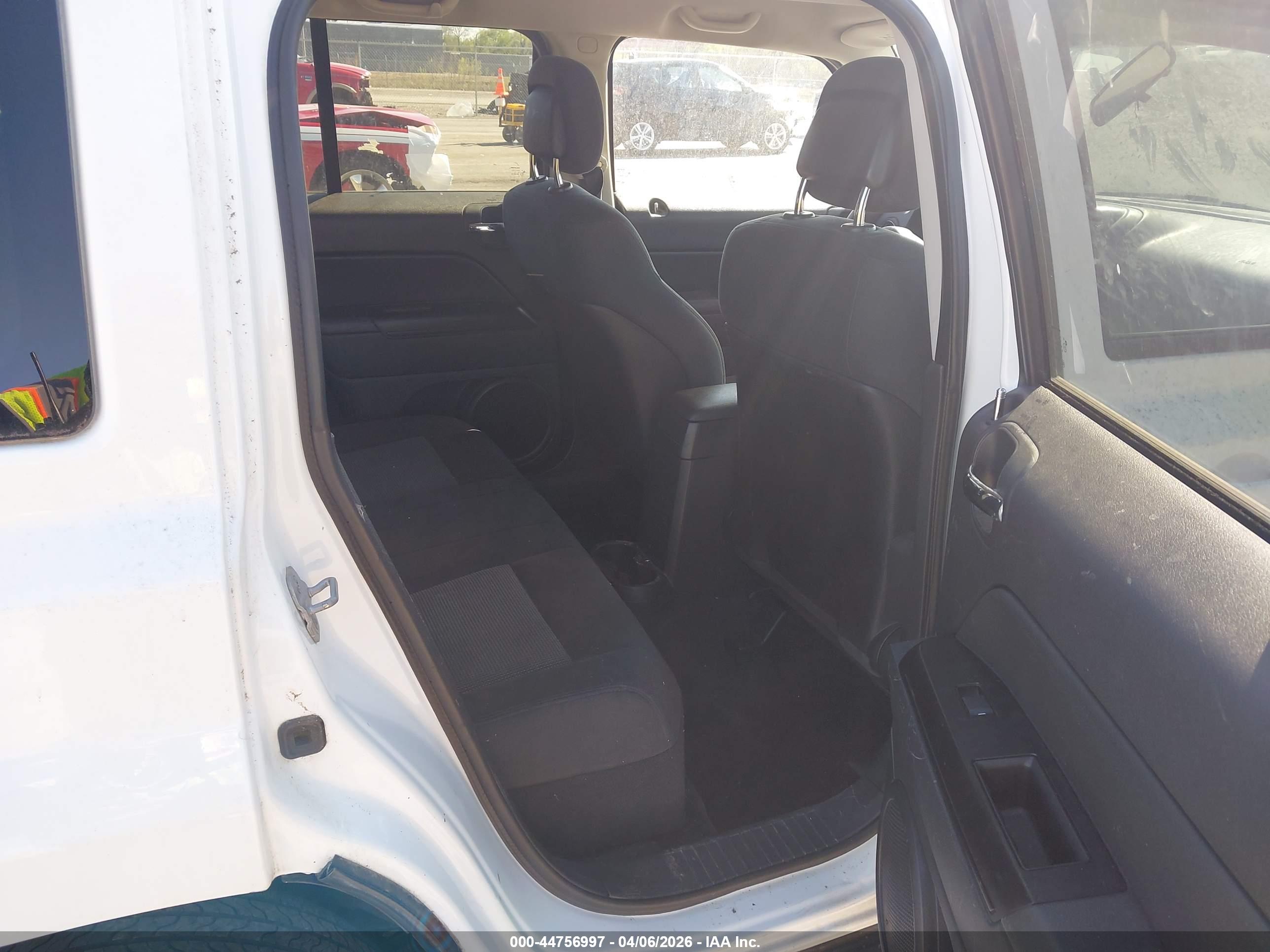 JEEP PATRIOT image 8