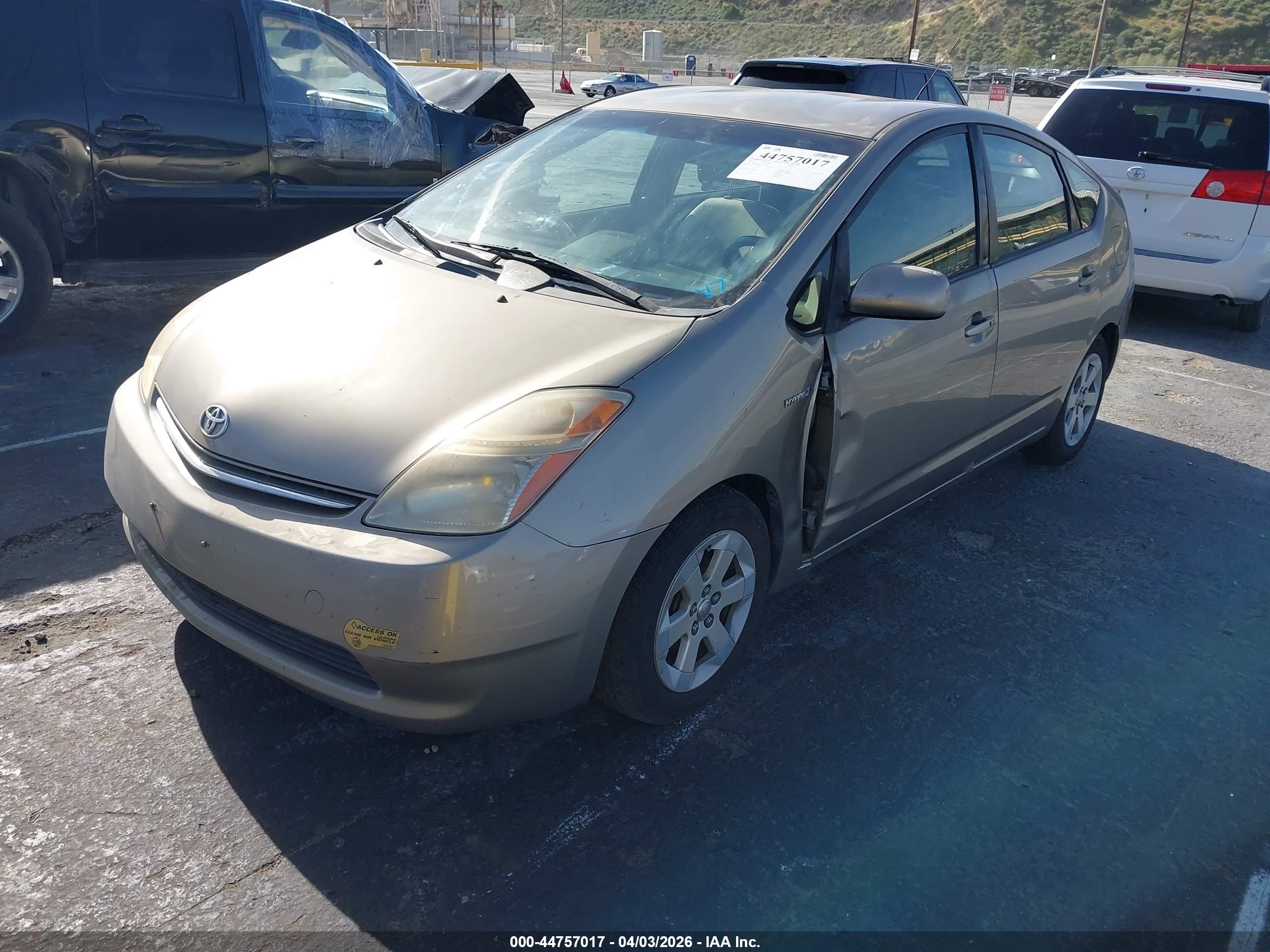 TOYOTA PRIUS image 2