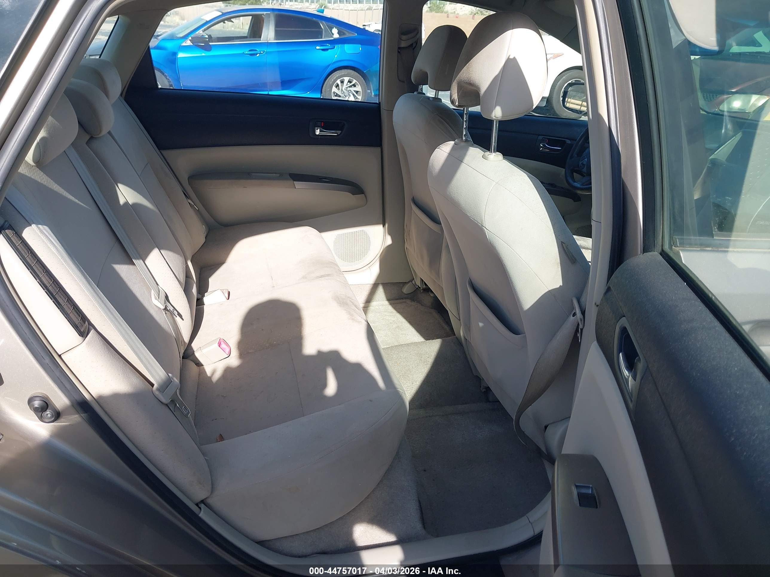 TOYOTA PRIUS image 8