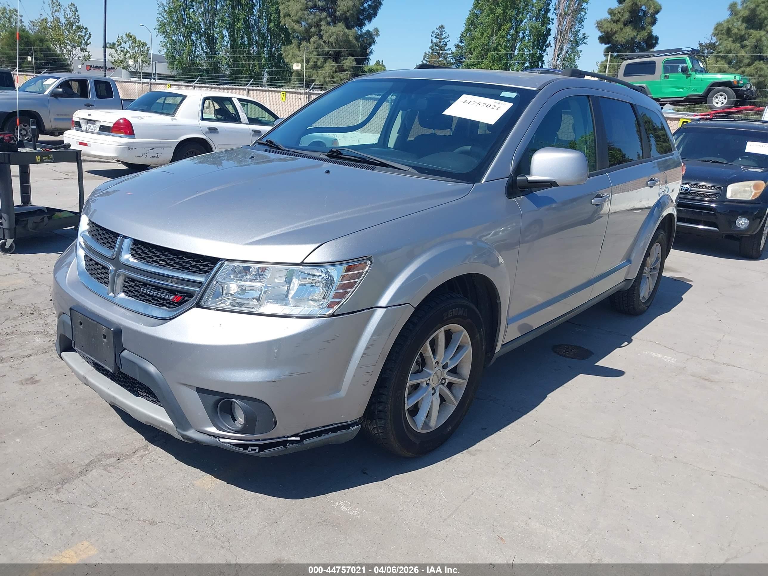 DODGE JOURNEY image 2