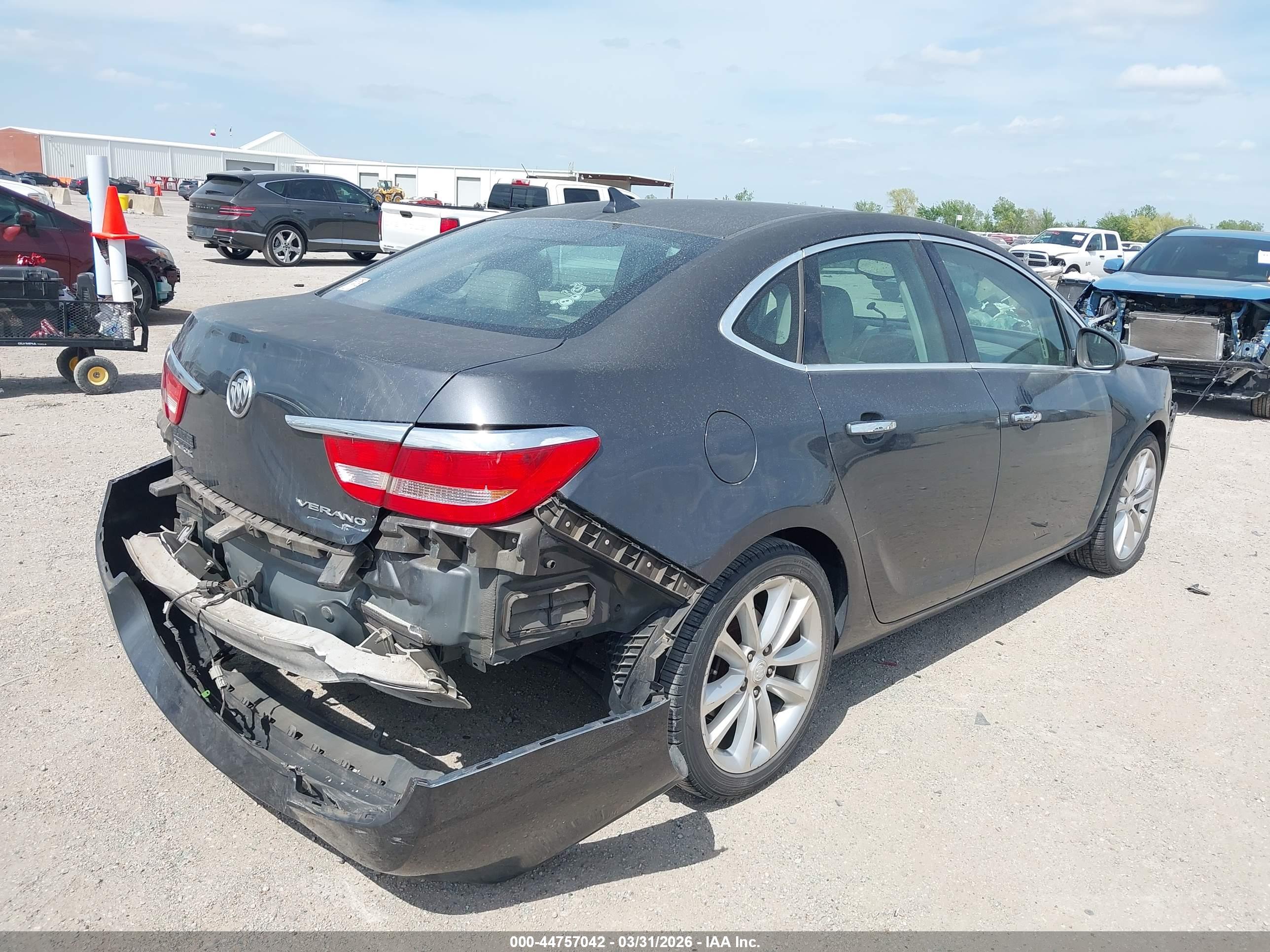 BUICK VERANO image 4