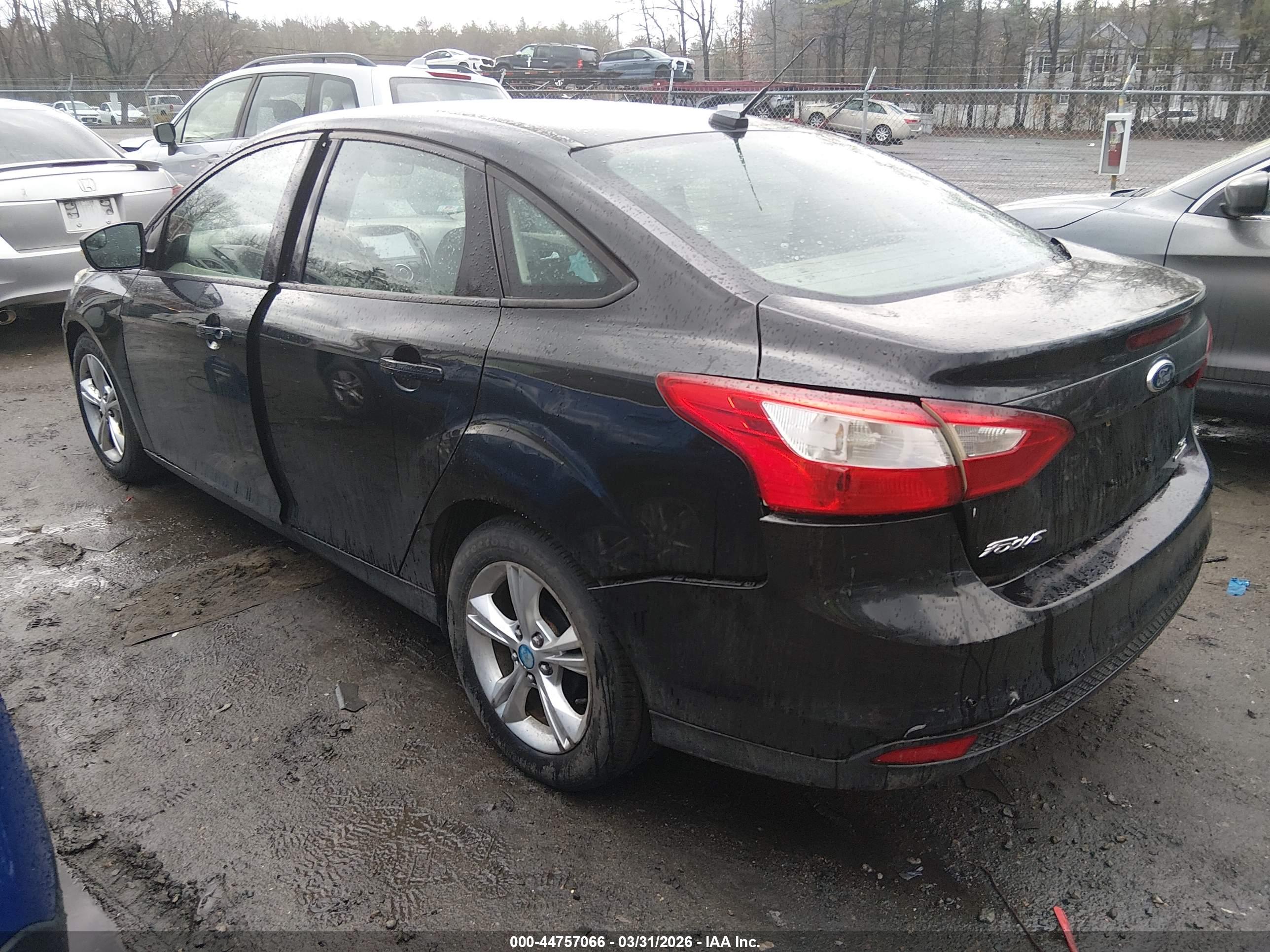 FORD FOCUS image 3